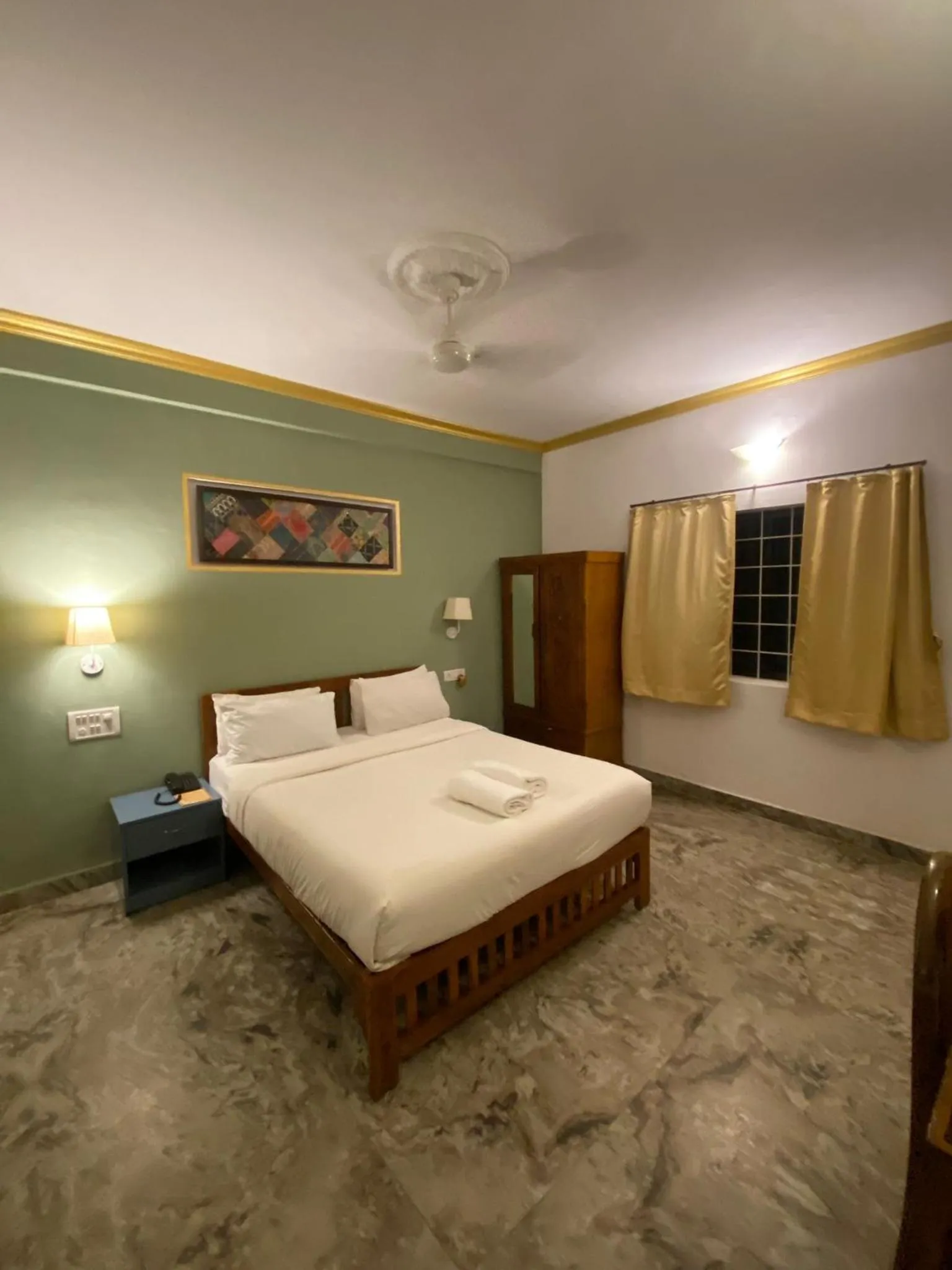 Bed in LaligurasVilla Beachside Escape - 100m to Beach