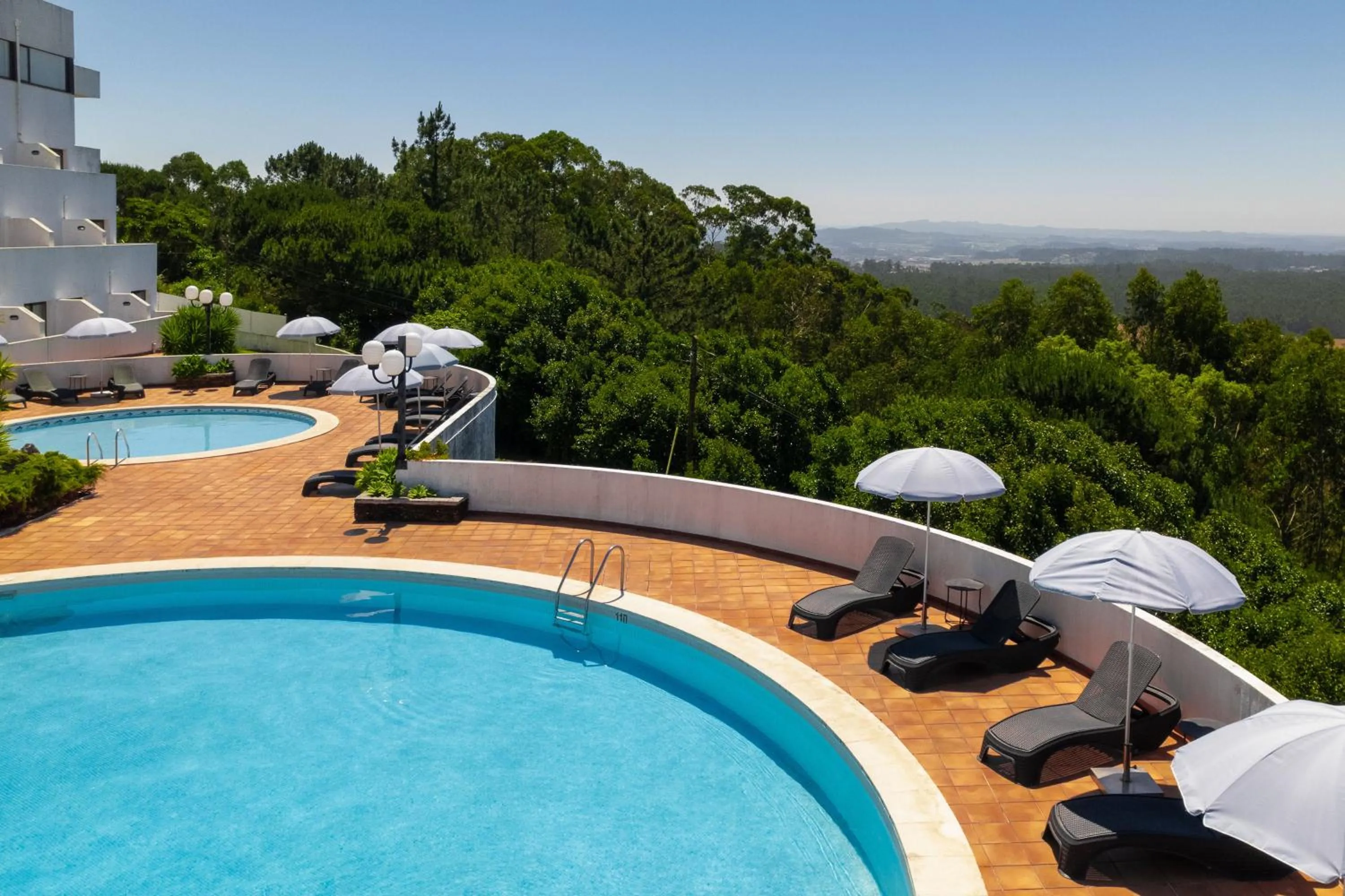 Swimming pool in Sao Felix Hotel Hillside & Nature