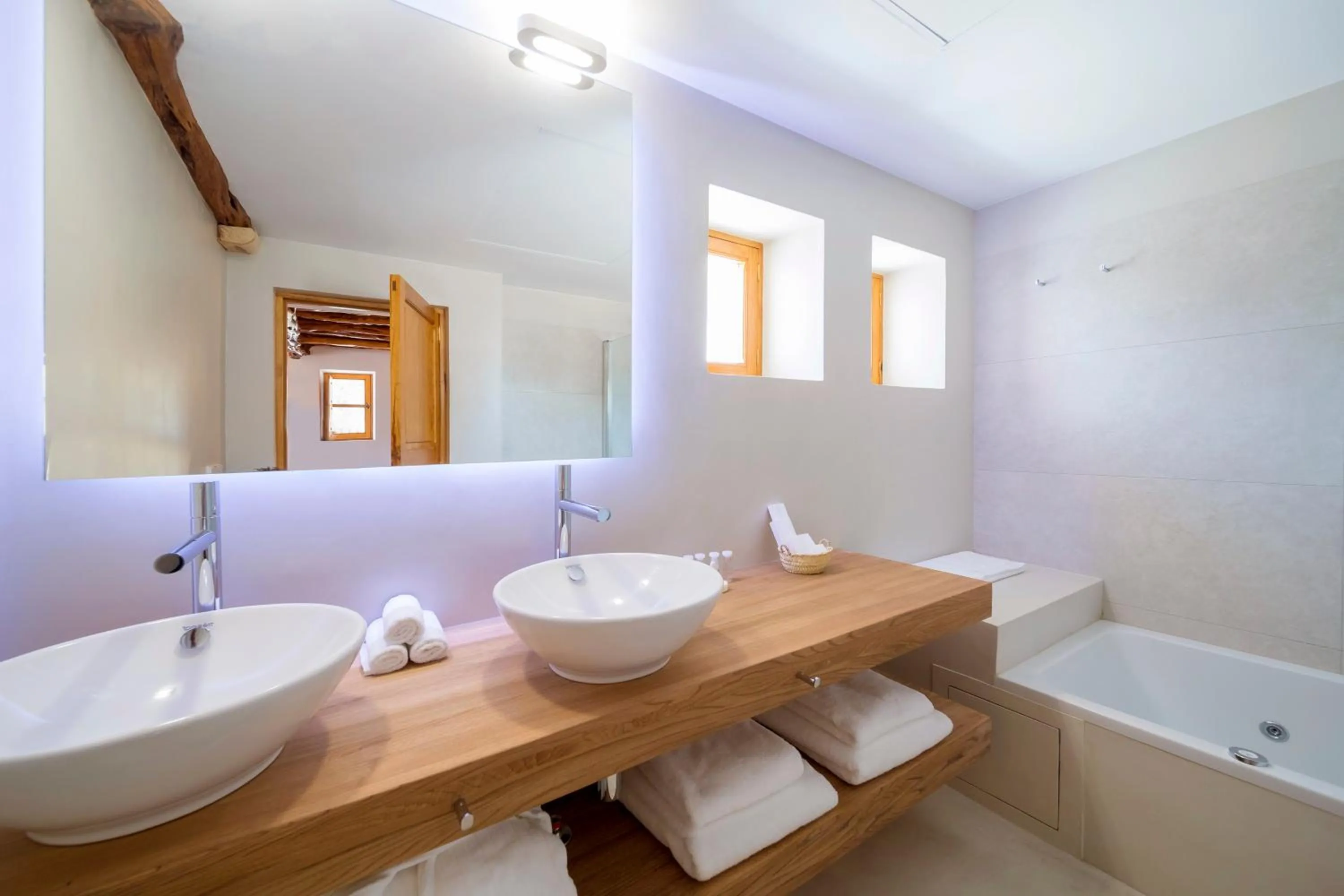 Bathroom in Agroturismo Can Toni Xumeu - Adults Only