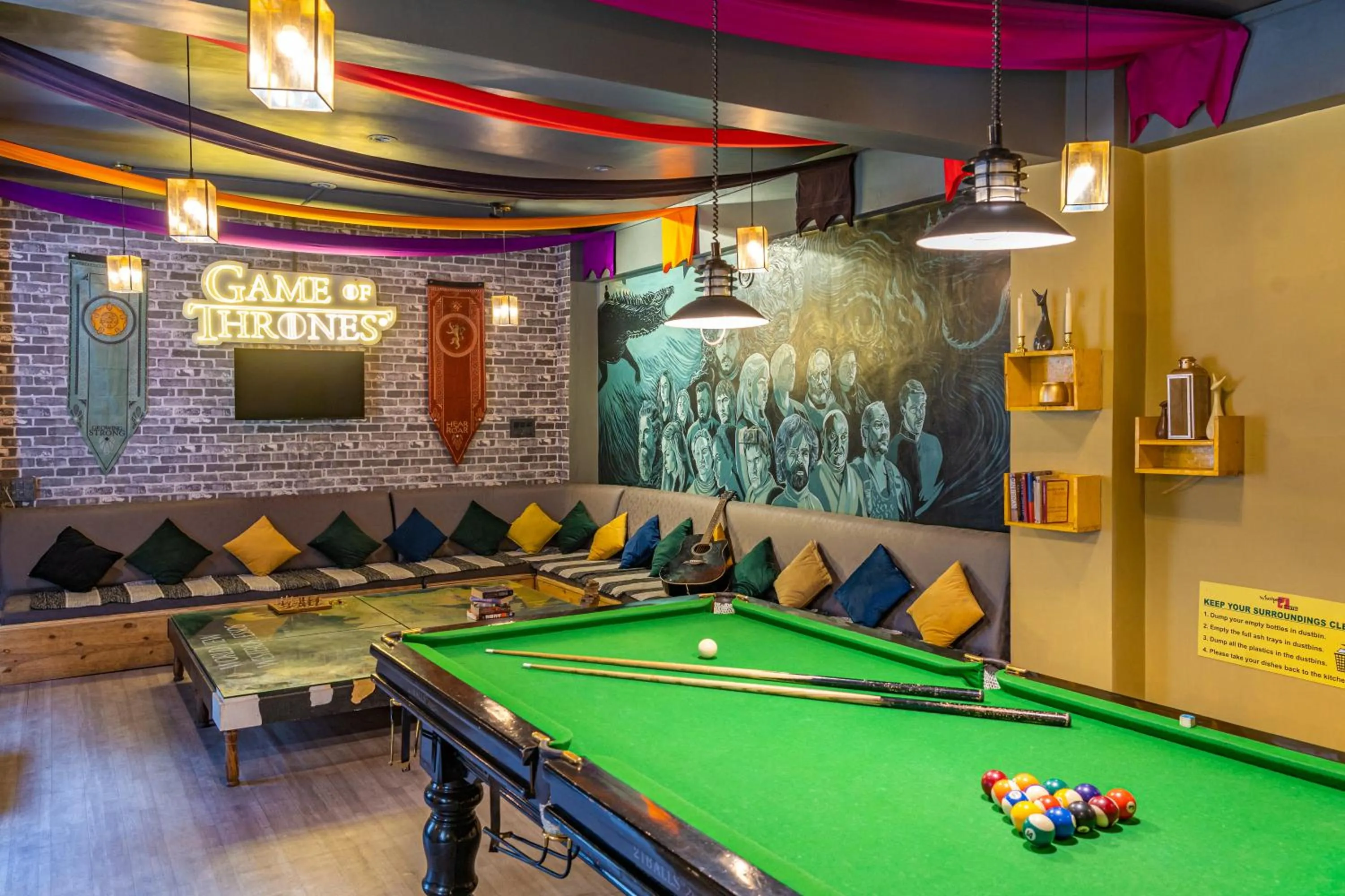 Game Room in Whoopers Hostel Kasol