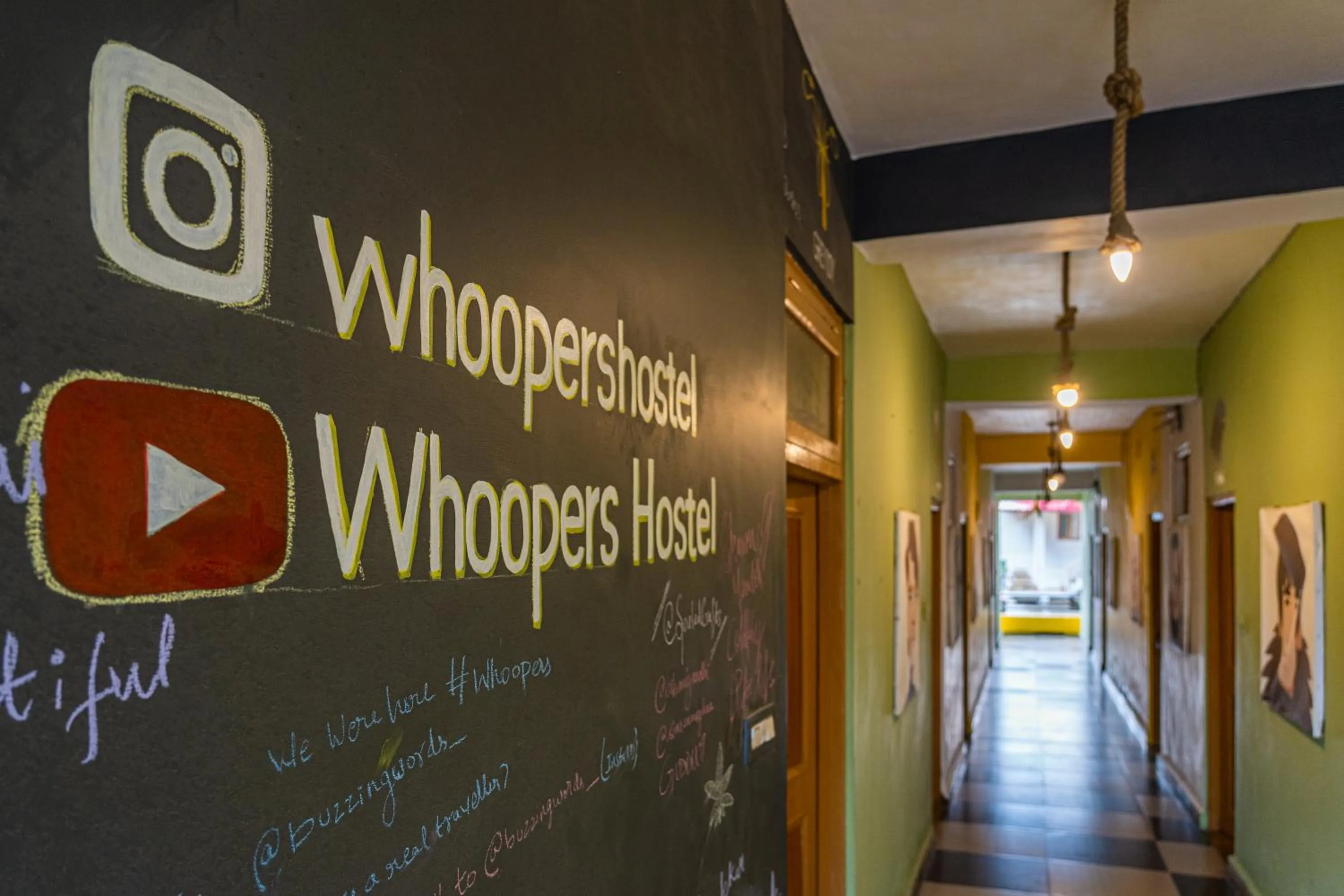 Lobby or reception in Whoopers Hostel Kasol