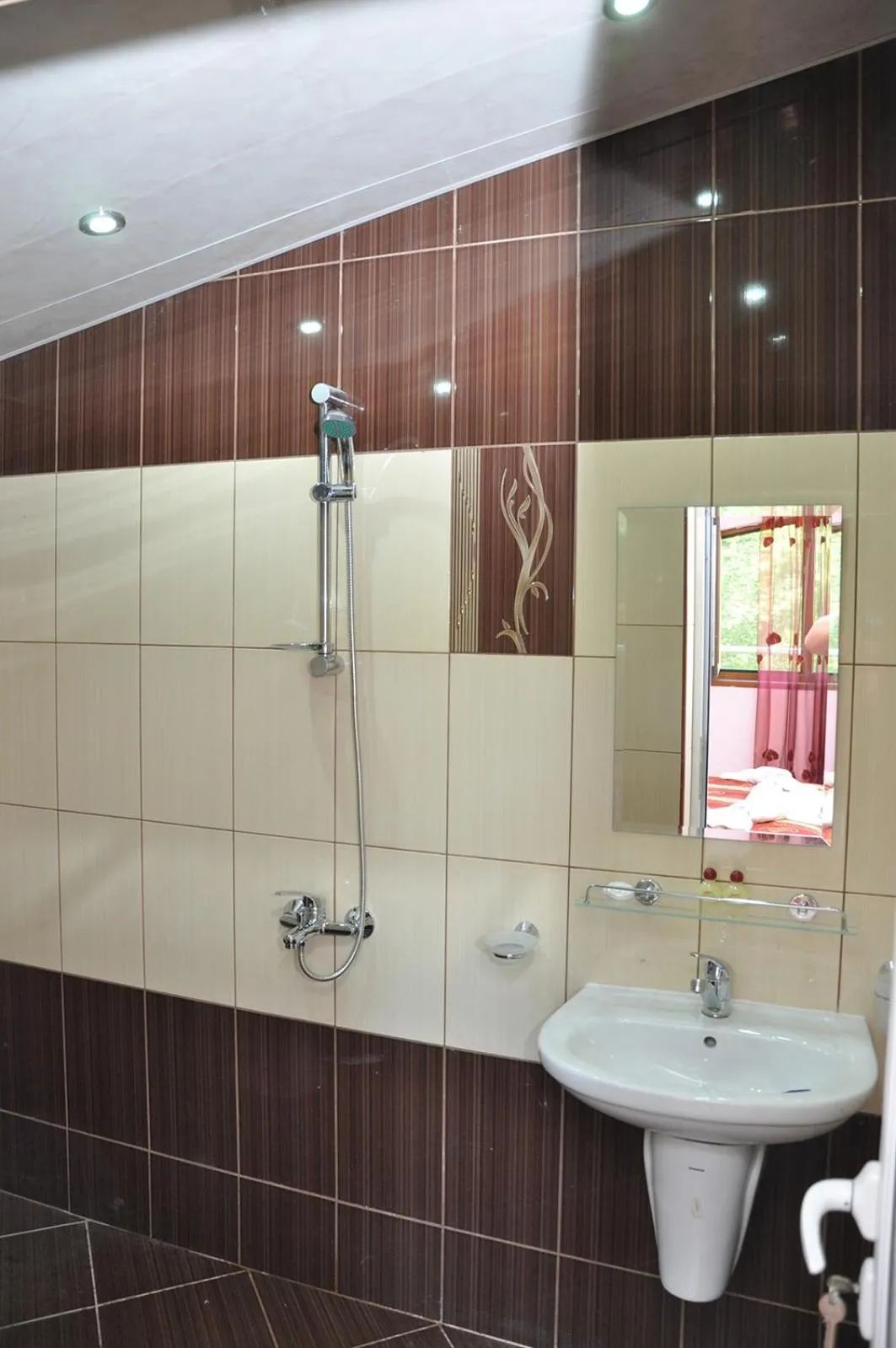 Shower in Hotel Jaky SPA Complex