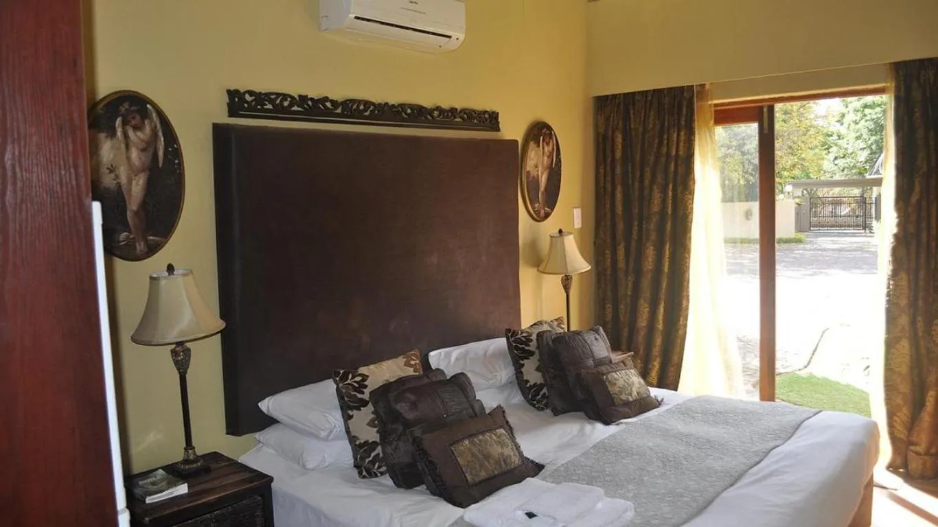 Bedroom, Bed in Echo Garden Guesthouse