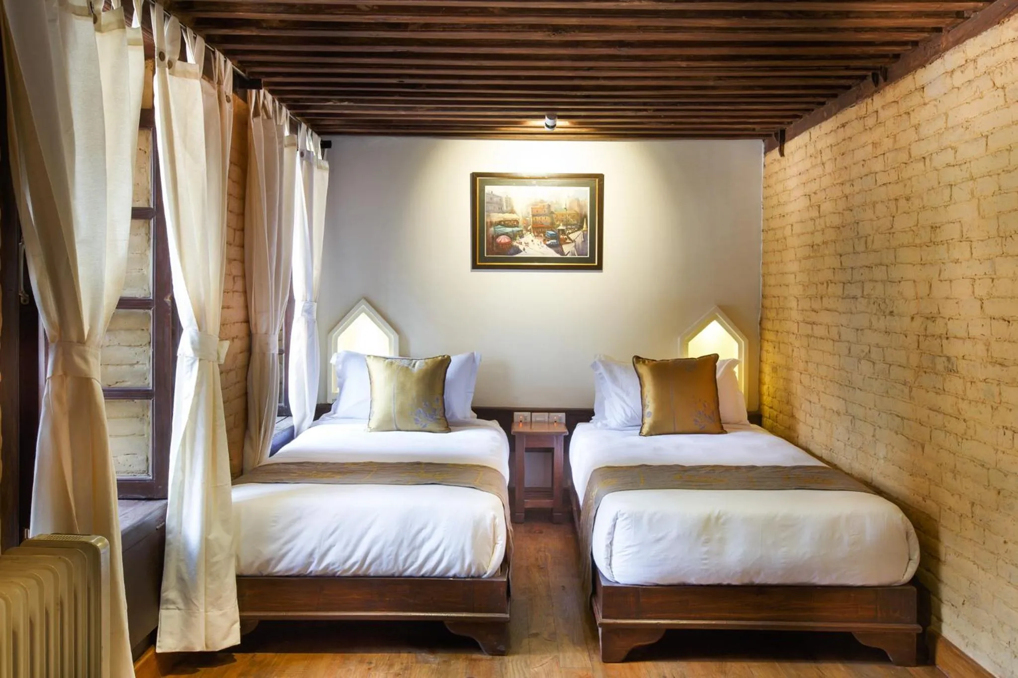 Bed in Hotel Patan House