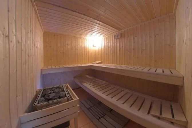 Spa and wellness centre/facilities in OW Jaskółka