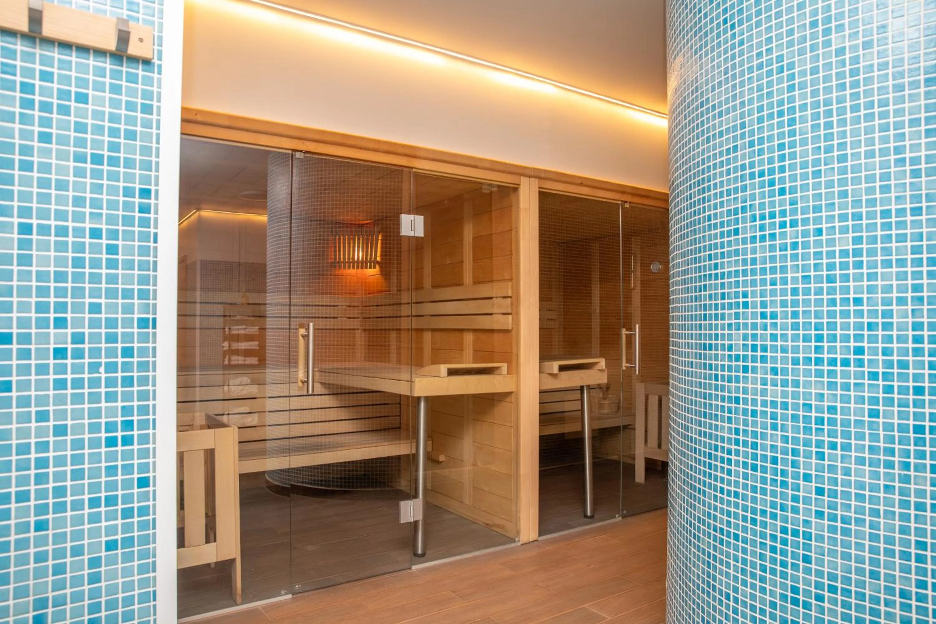 Sauna in VIP Executive Azores Hotel