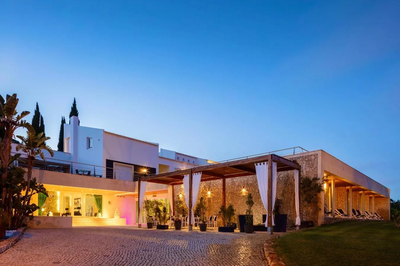 Property building in Vila Valverde Design Country Hotel