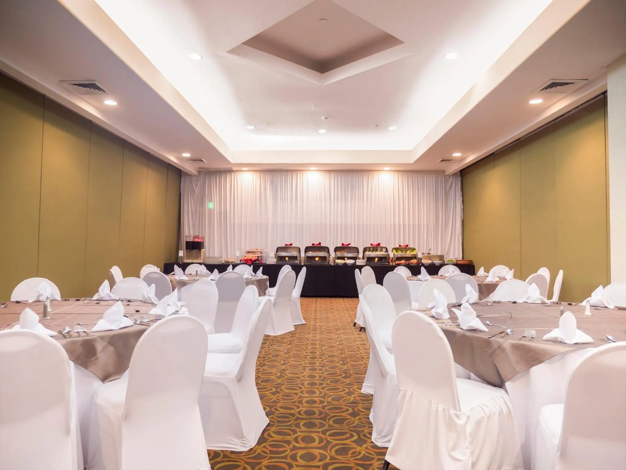 Meeting/conference room in Holiday Inn Tijuana Zona Rio by IHG