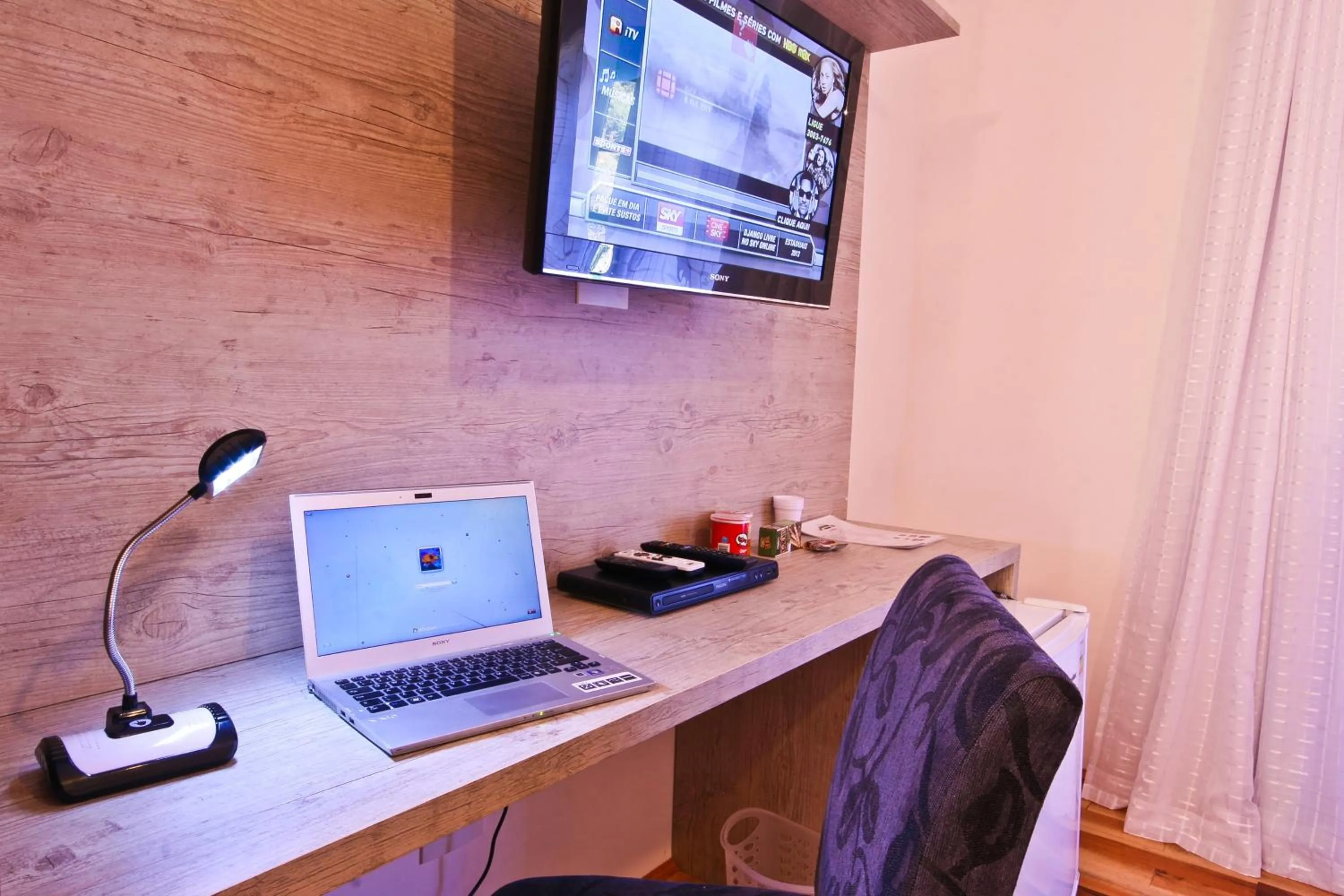 Seating area in Golden Forest Pousada