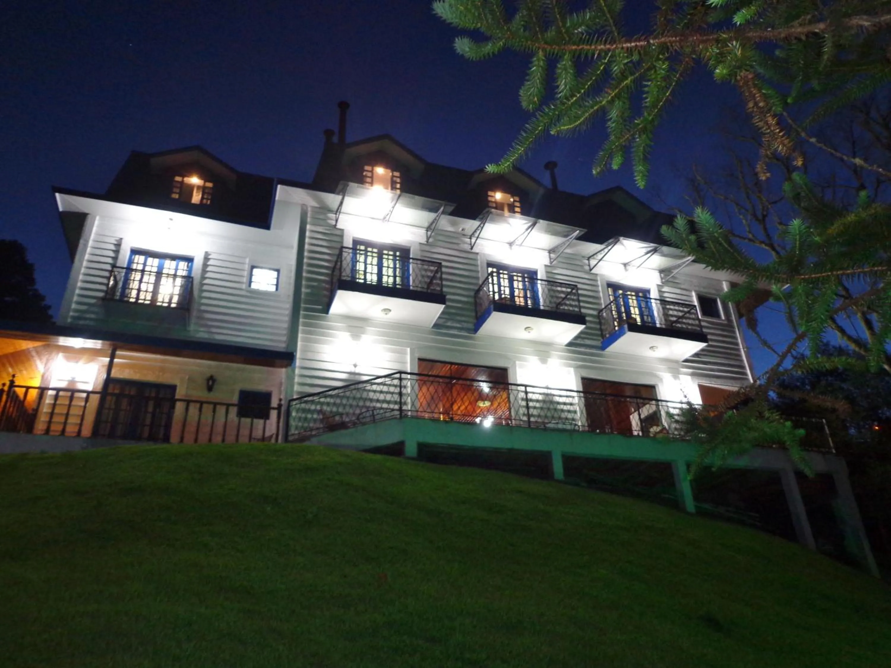 Facade/entrance in Golden Forest Pousada
