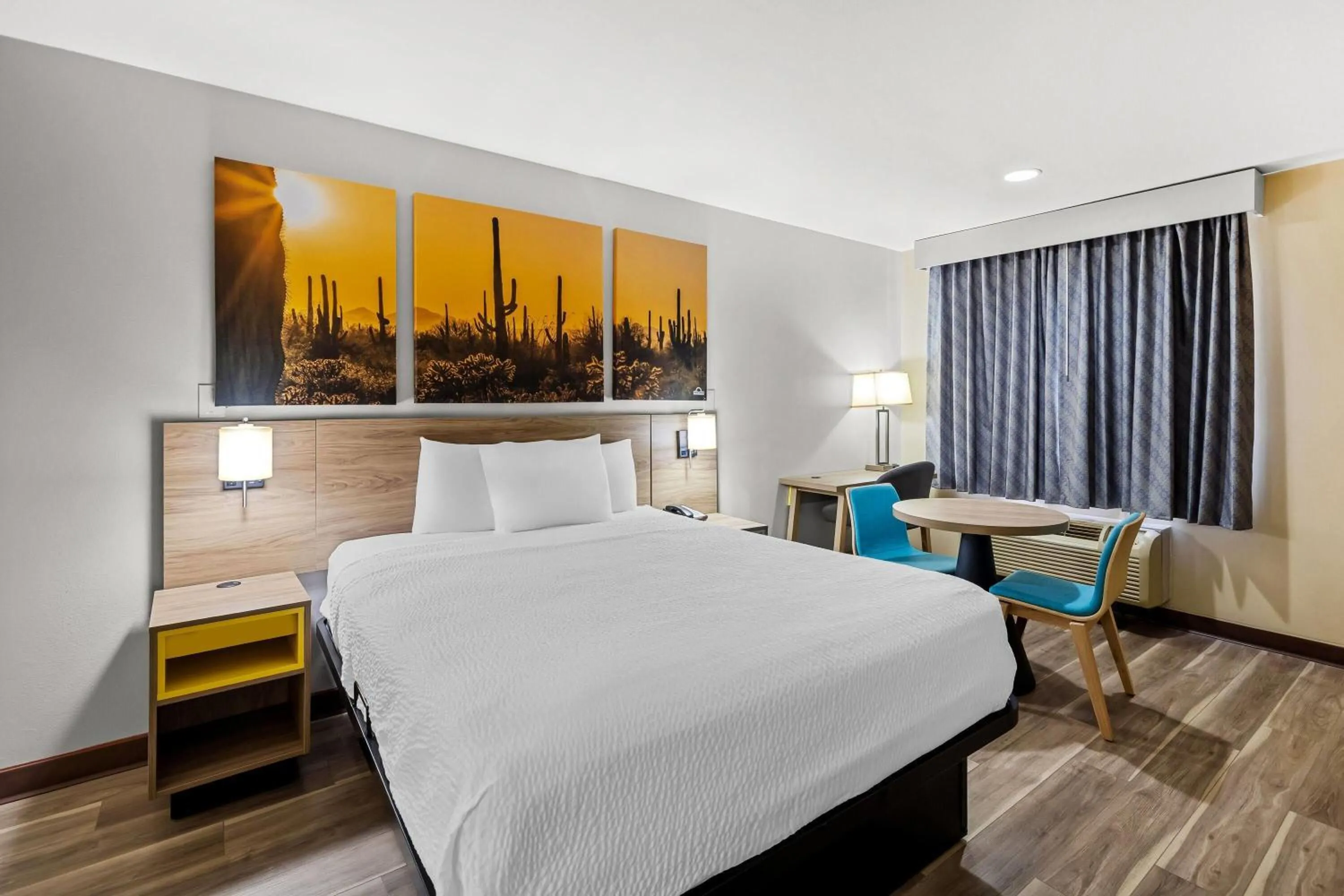 Bed in Days Inn by Wyndham Tucson Airport