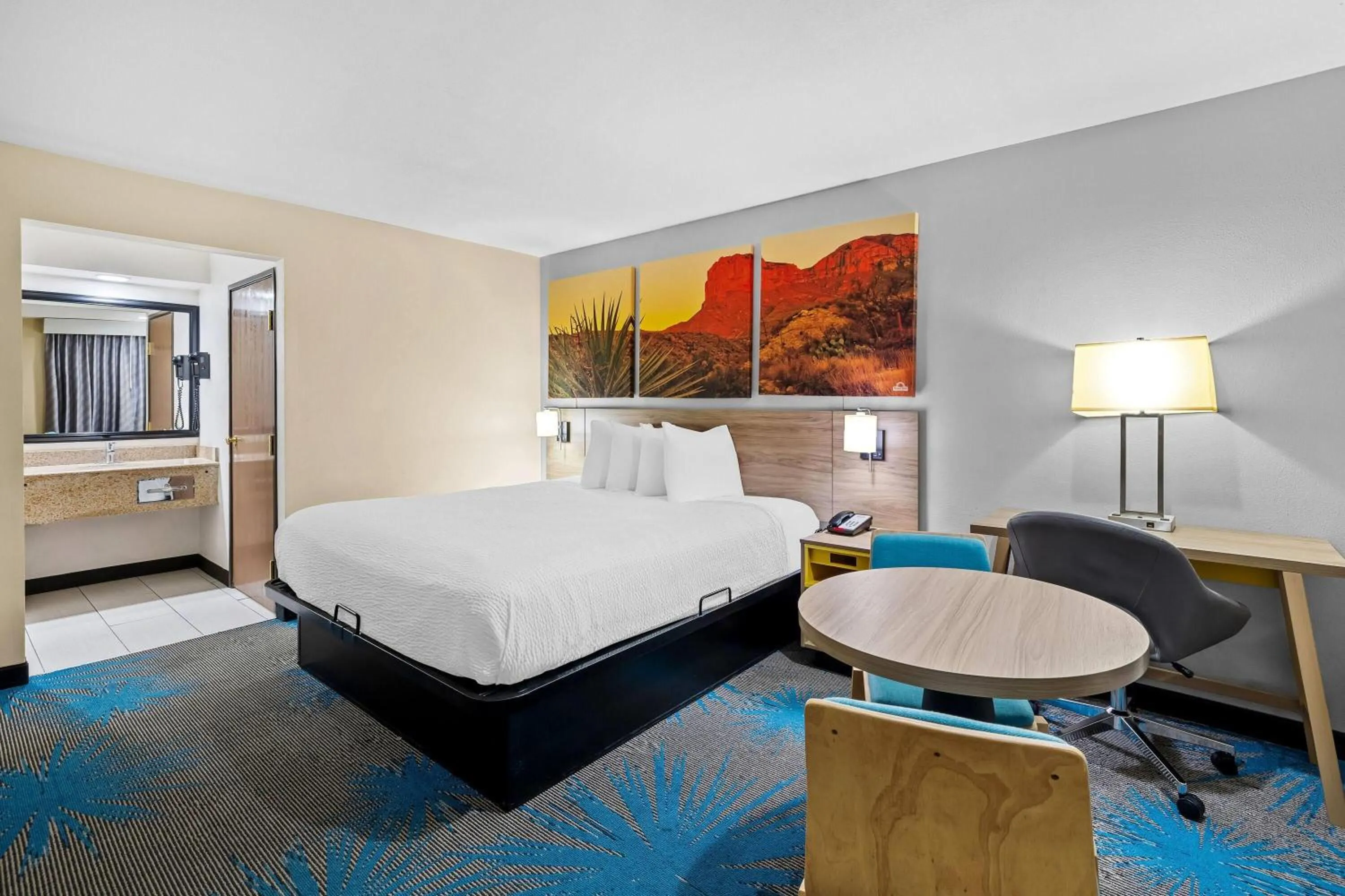 Bed in Days Inn by Wyndham Tucson Airport
