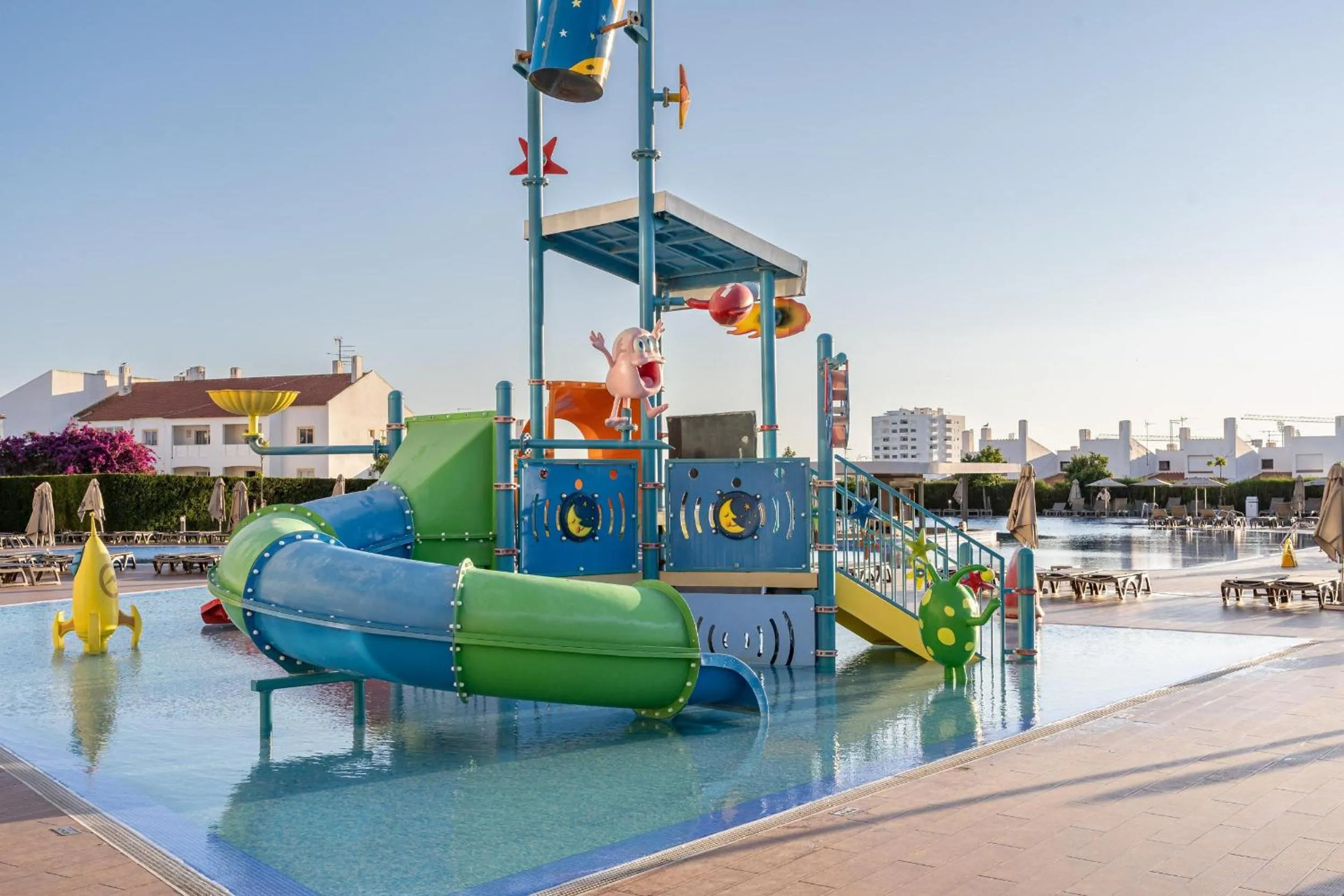 People in Jupiter Albufeira Hotel - Family & Fun - All Inclusive