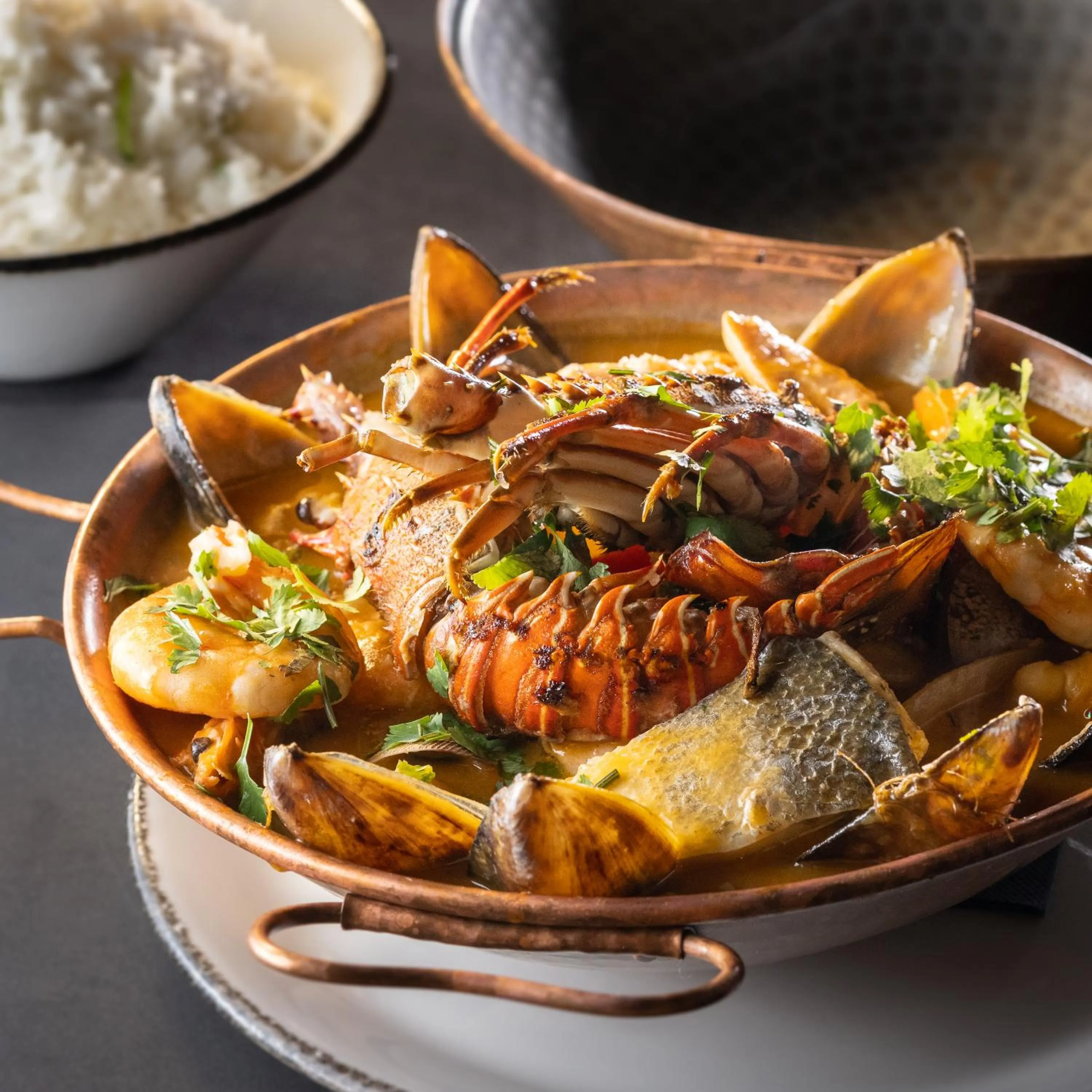 Restaurant/places to eat in Internacional Design Hotel