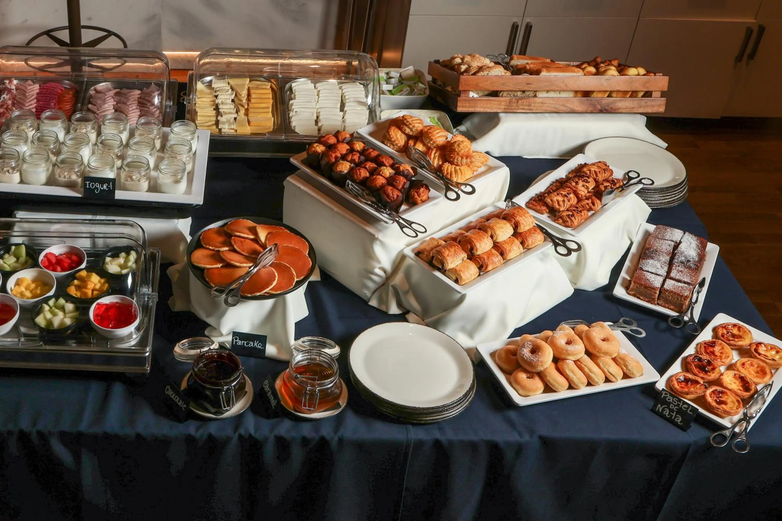 Breakfast in Internacional Design Hotel