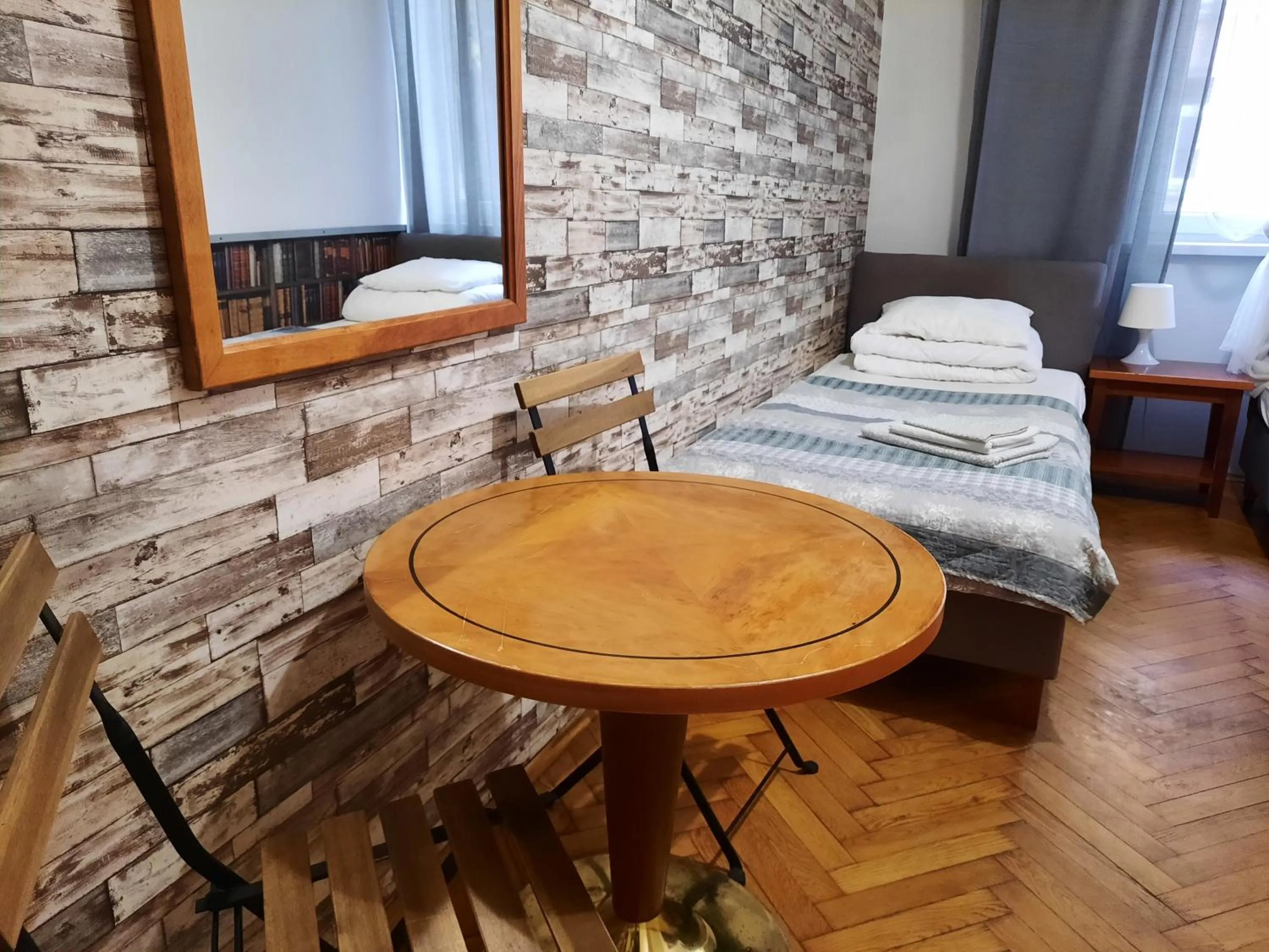 Dining area, Bed in Lorf Hostel&Apartments