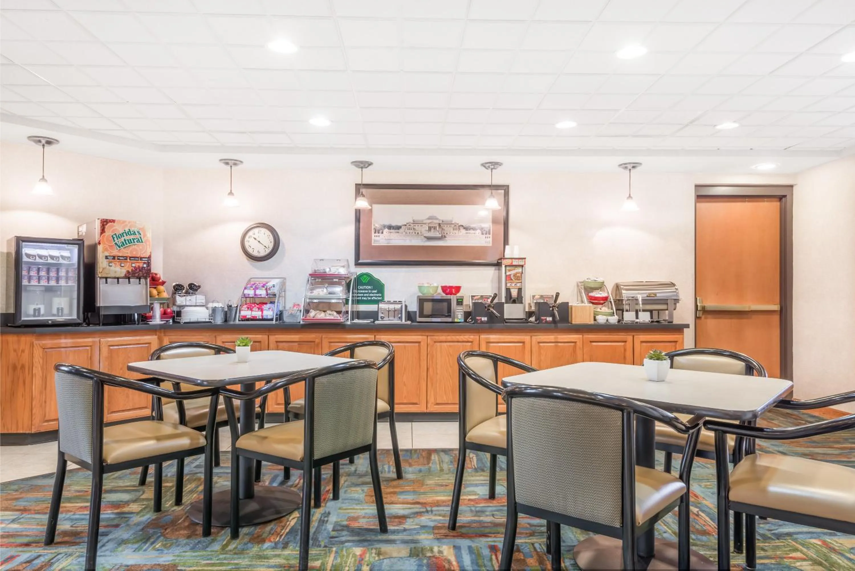 Restaurant/places to eat in Wingate by Wyndham Lima