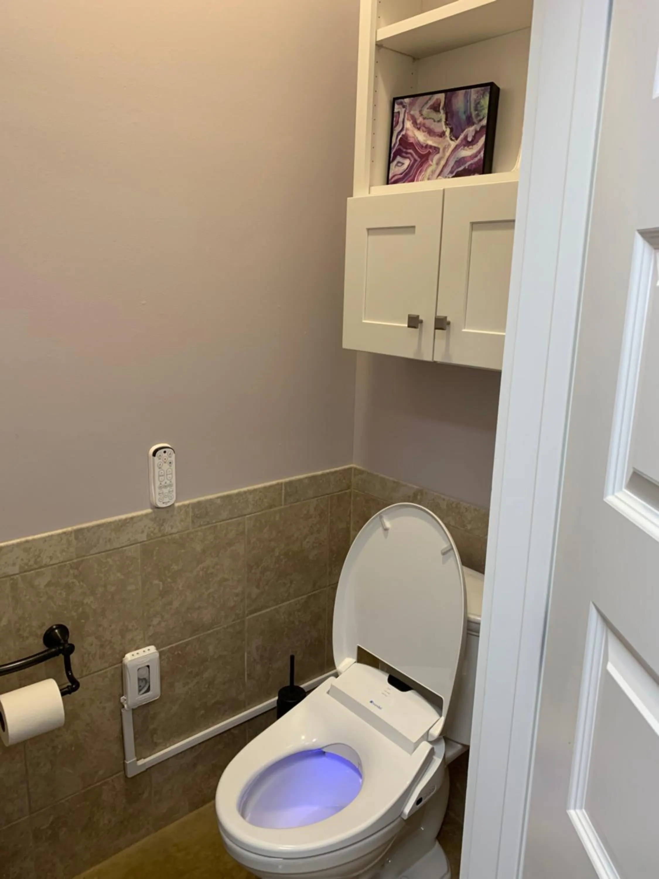 Toilet in Bienvenue Mon Ami Bed and Breakfast