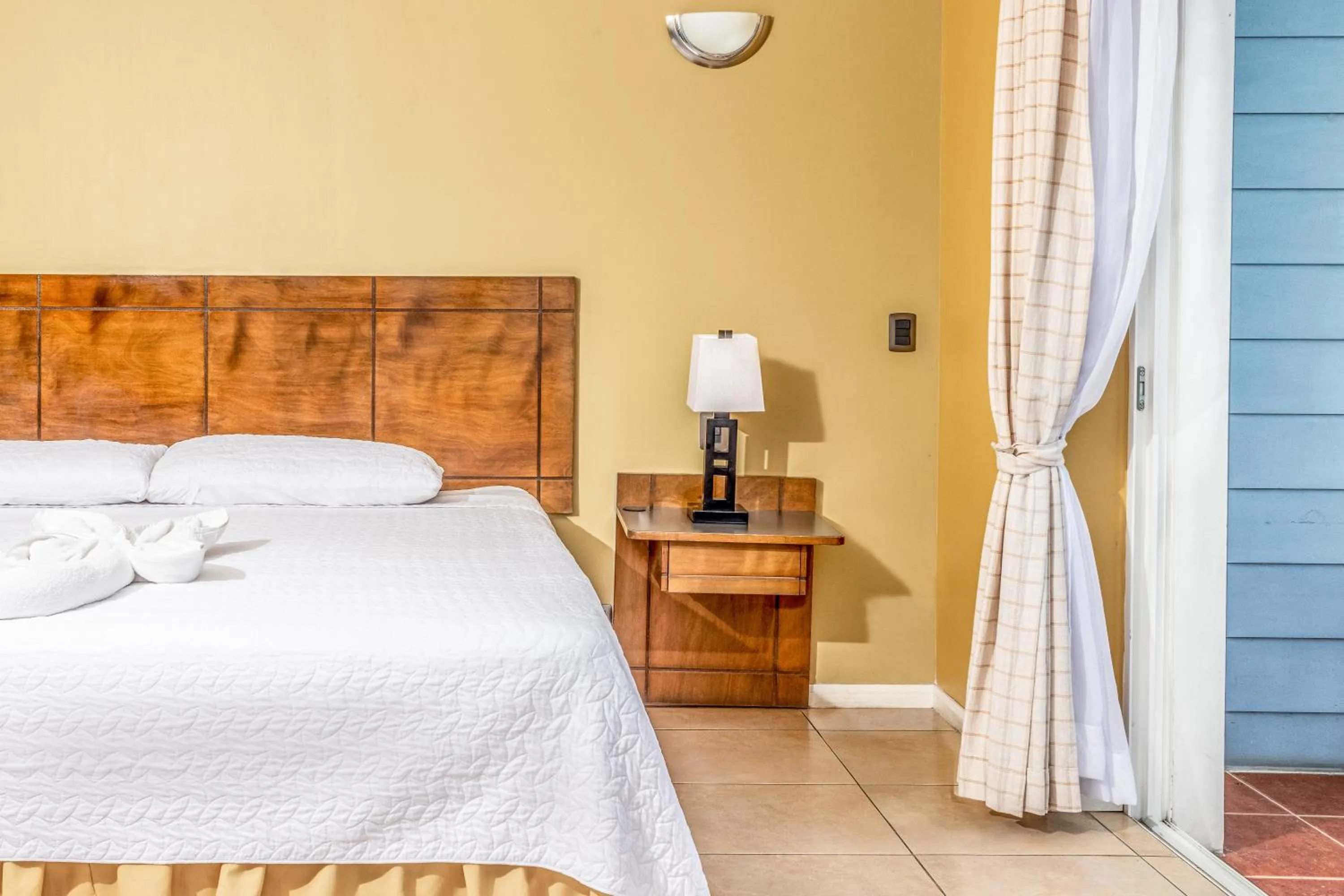 Bed in Hotel Casona del Lago