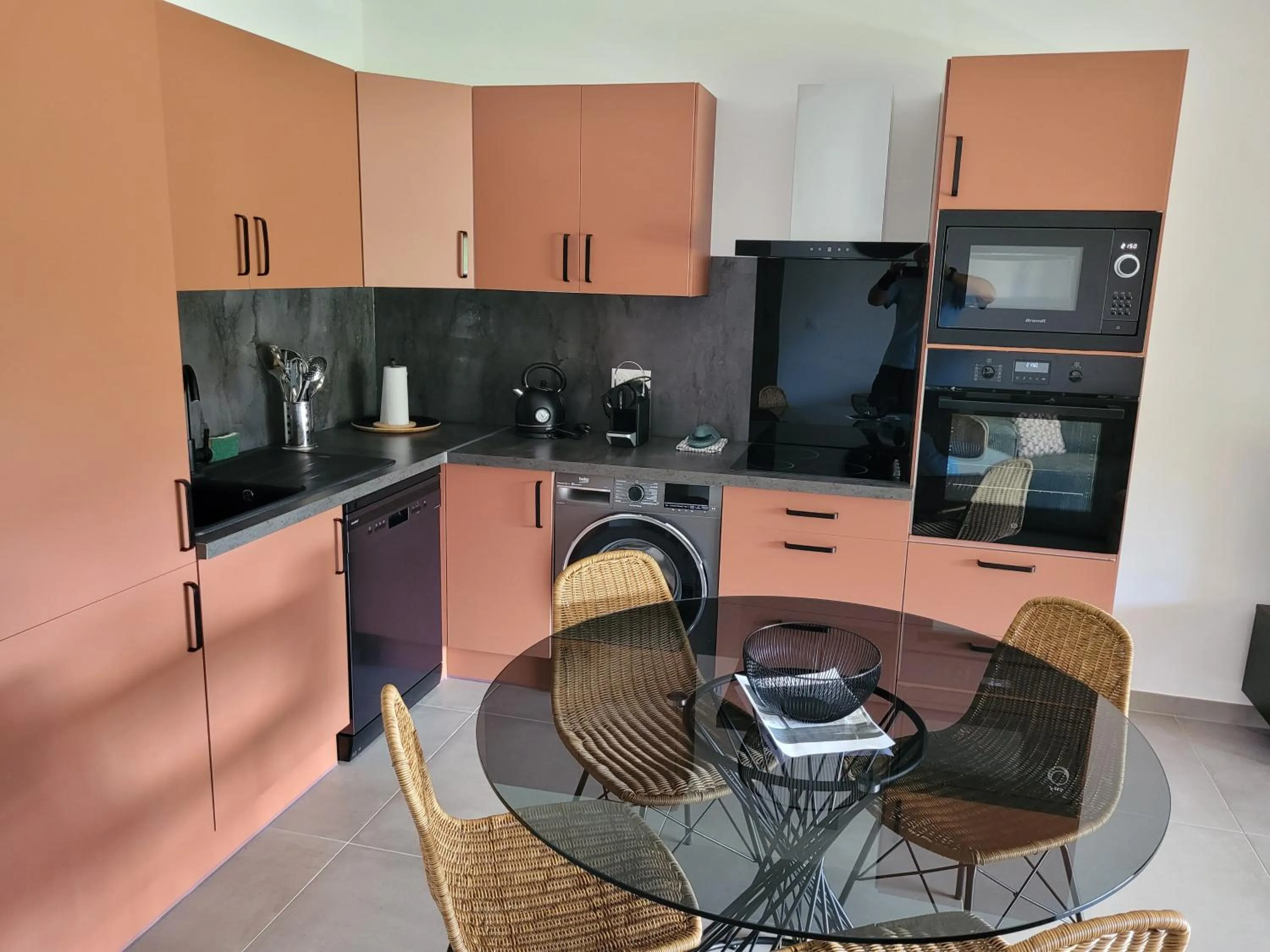 Dining area in la bastide de l'adrech
