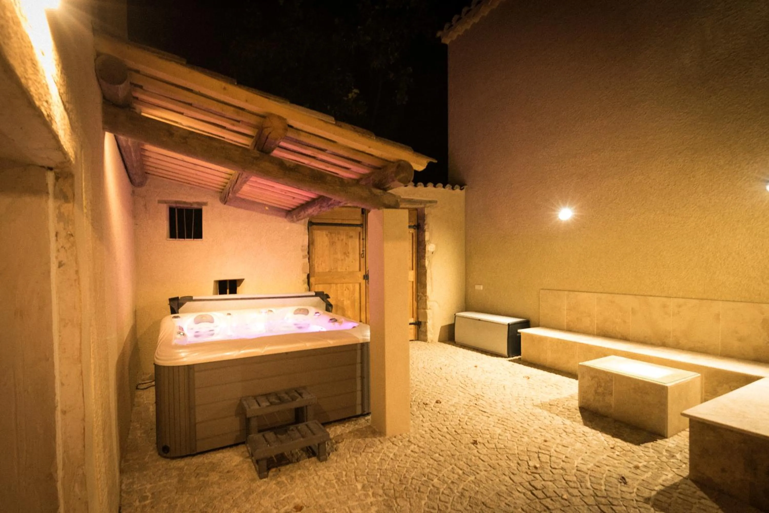 Spa and wellness centre/facilities in la bastide de l'adrech