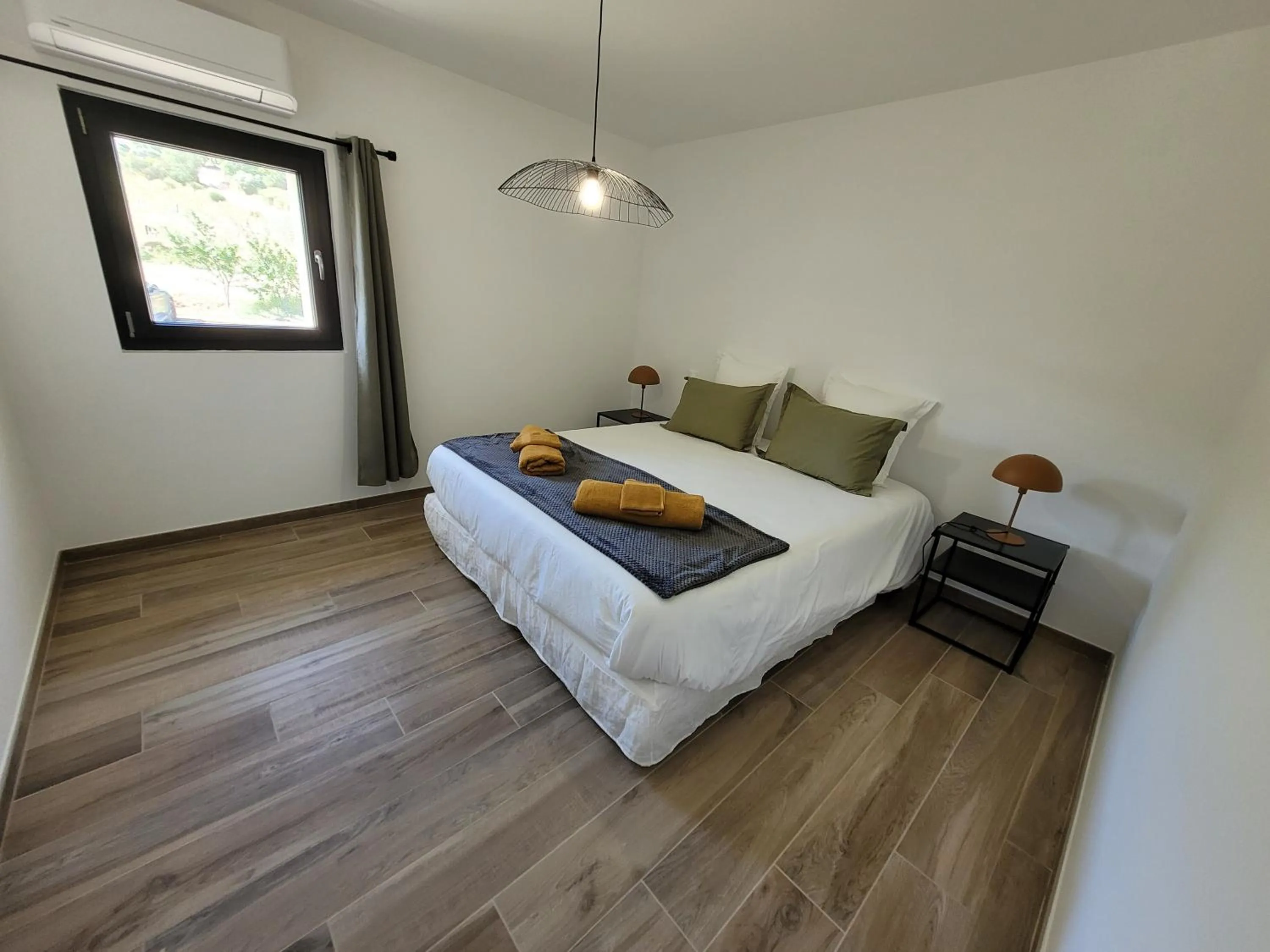 Bedroom, Bed in la bastide de l'adrech