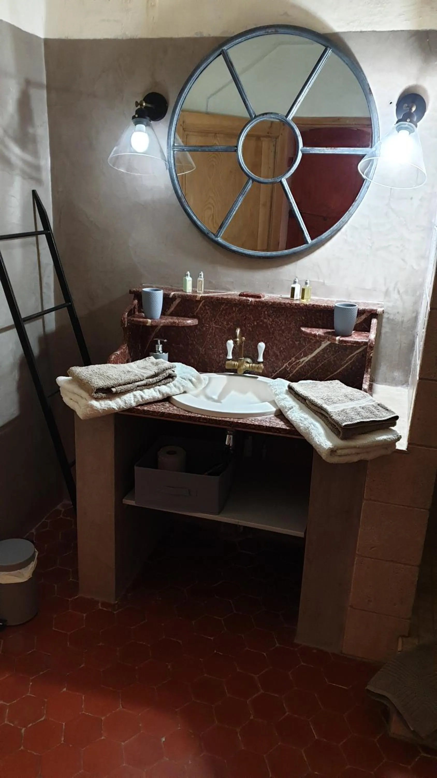 Bathroom in la bastide de l'adrech
