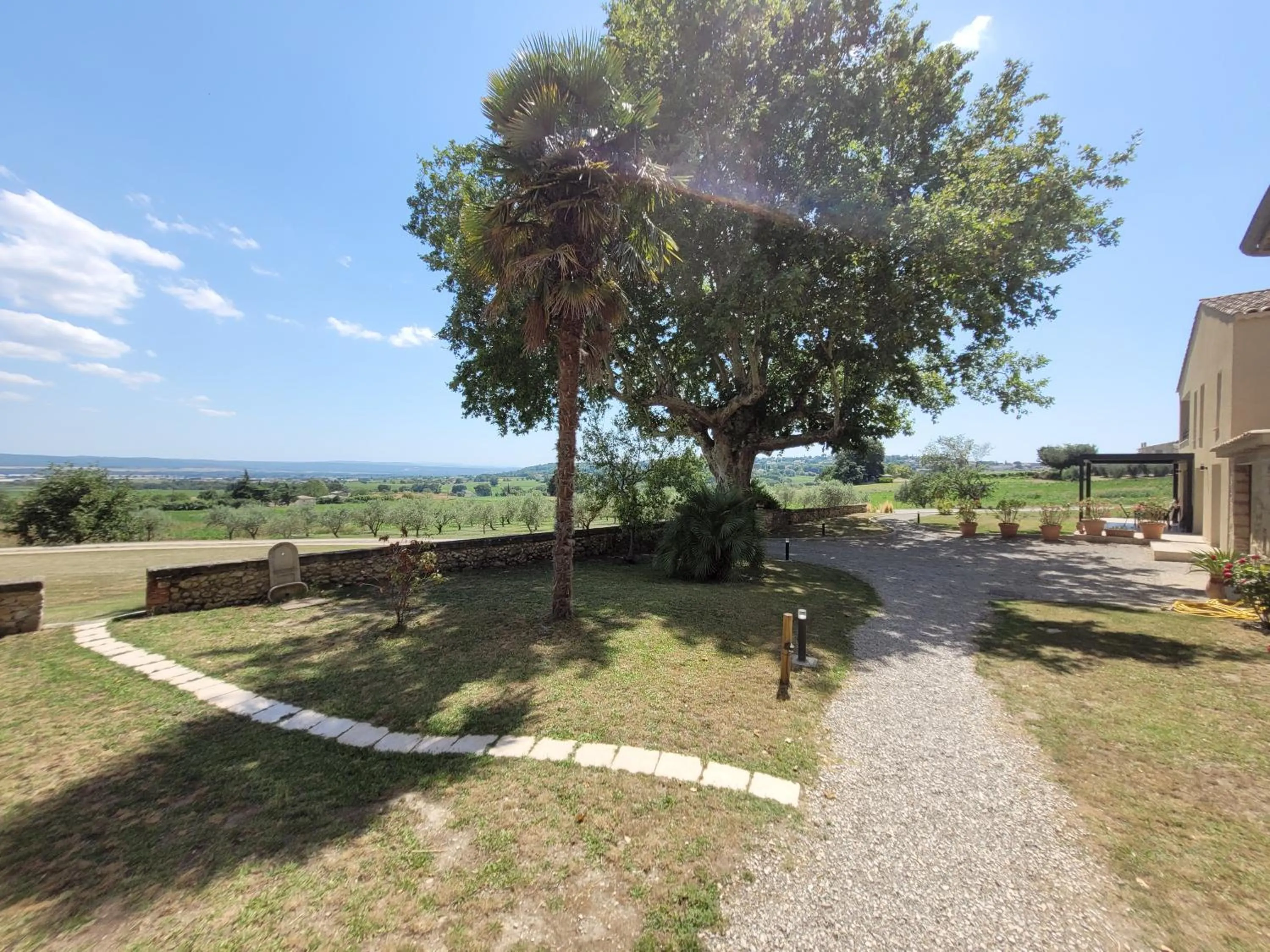Property building in la bastide de l'adrech