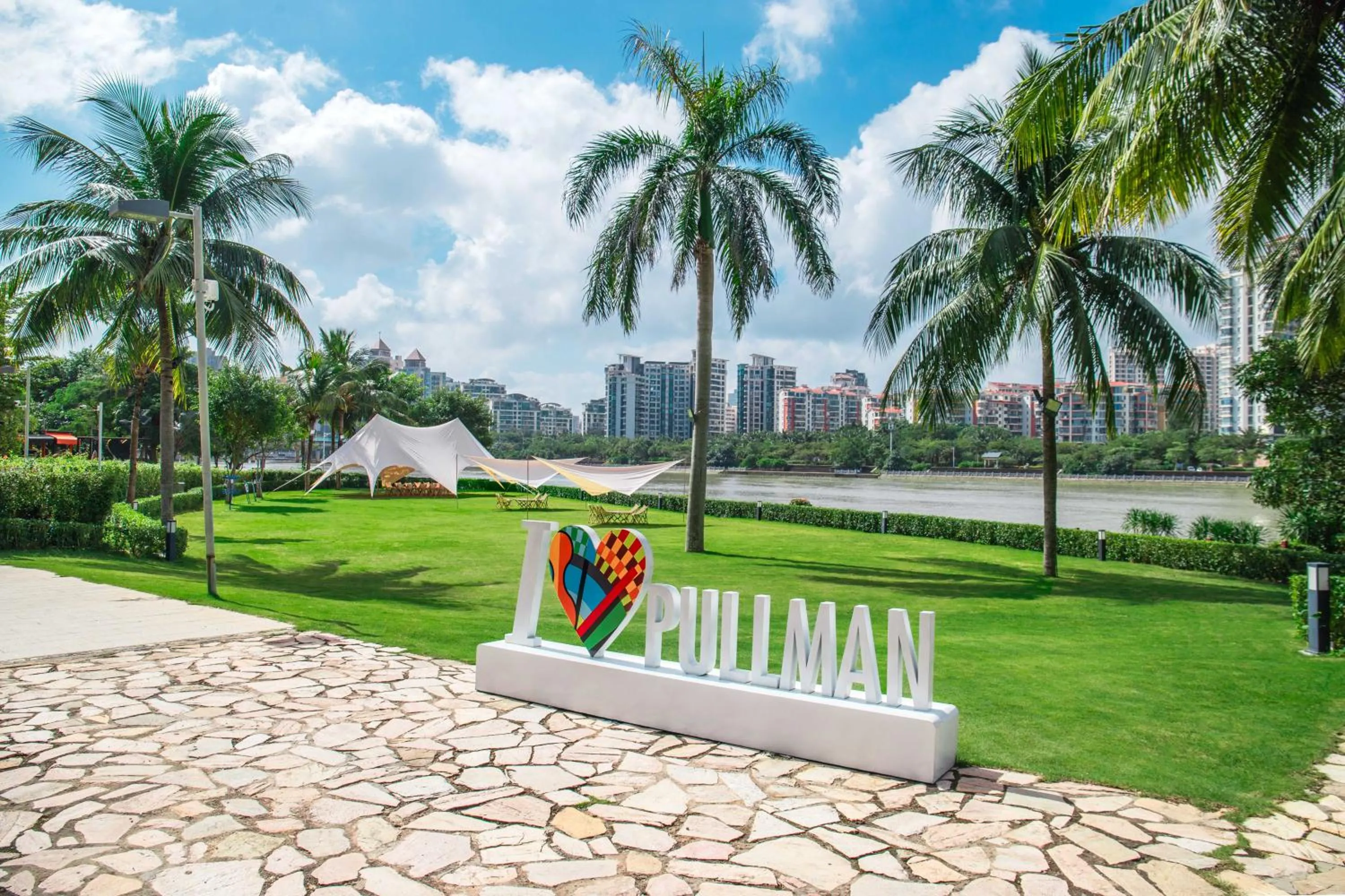 Garden view in Pullman Haikou