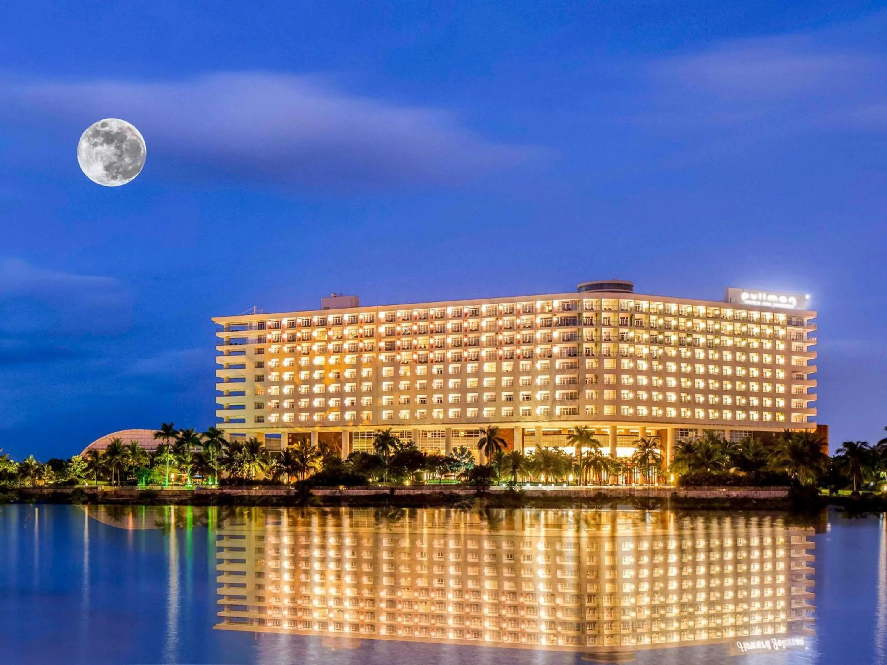 Property building in Pullman Haikou