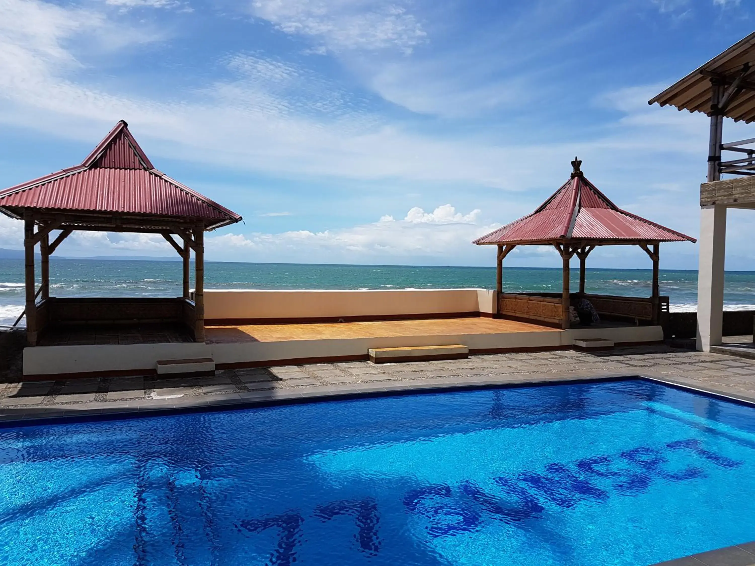 77 Sunset Plaza 77 Sunset Plaza