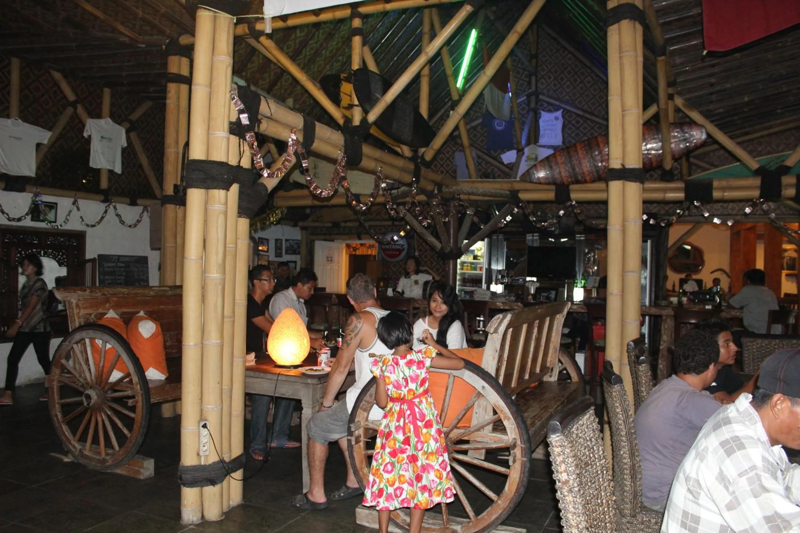 Food in 77 Sunset Plaza