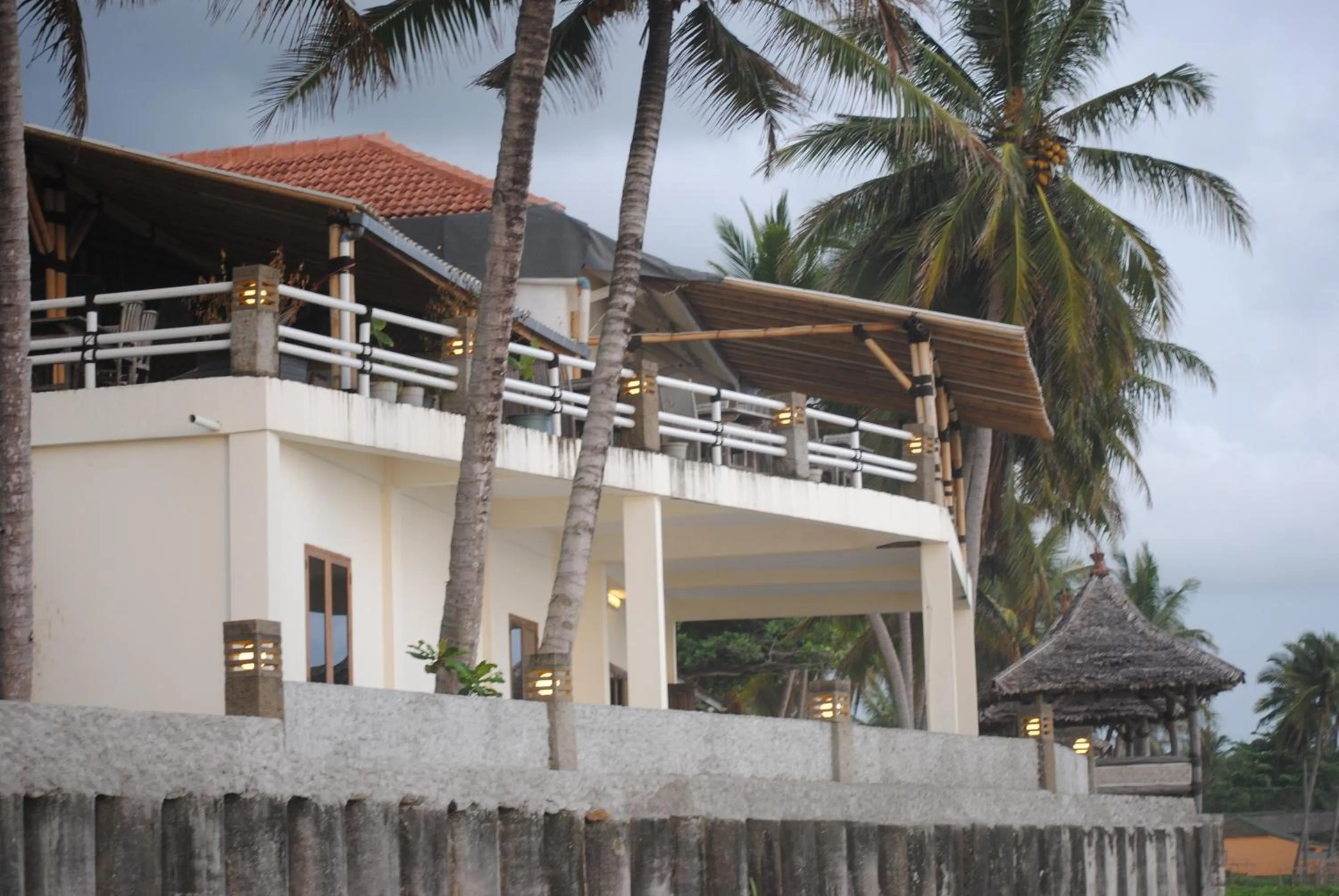 Facade/entrance in 77 Sunset Plaza