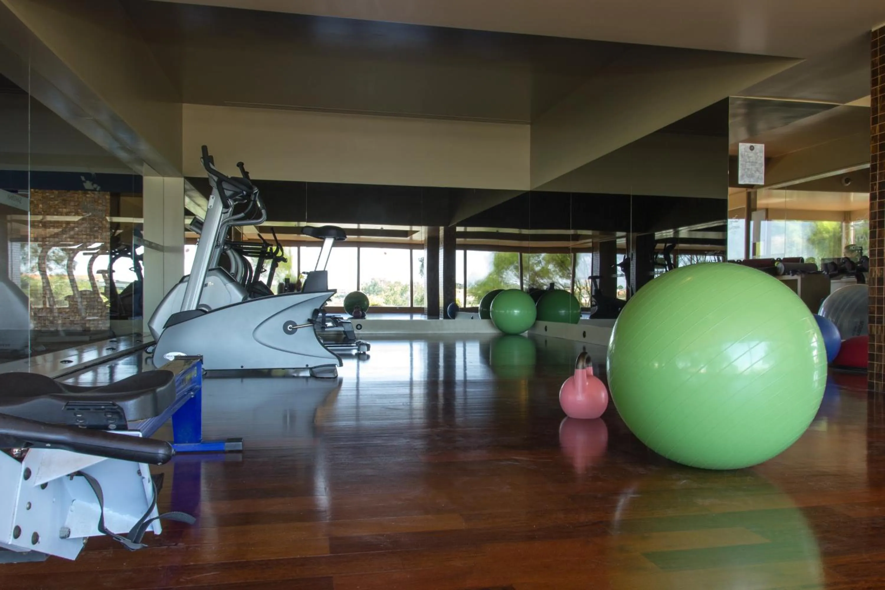 Fitness centre/facilities in Santana Hotel & SPA