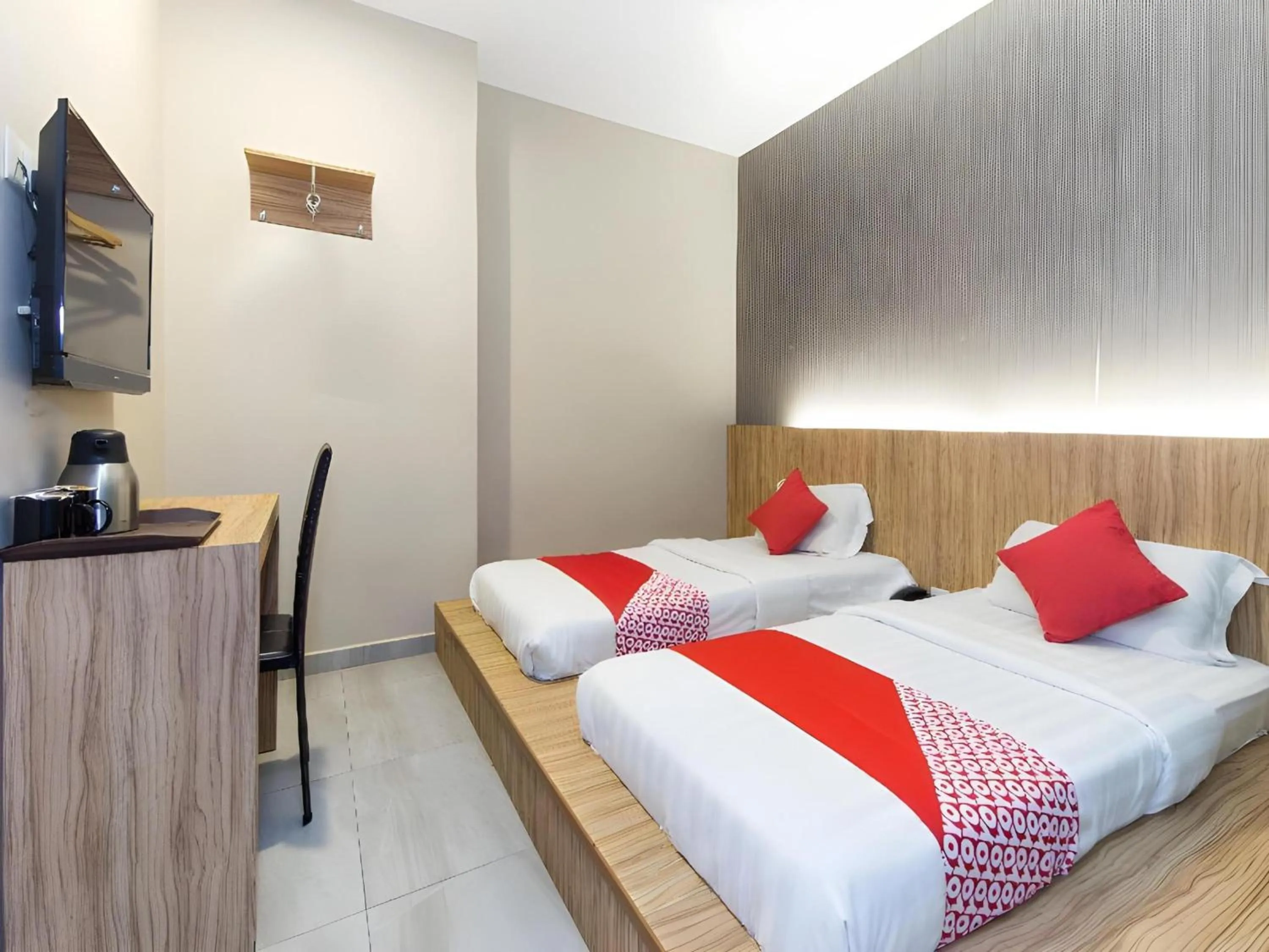 Photo of the whole room, Bed in Hotel O 340 Comfort Hotel