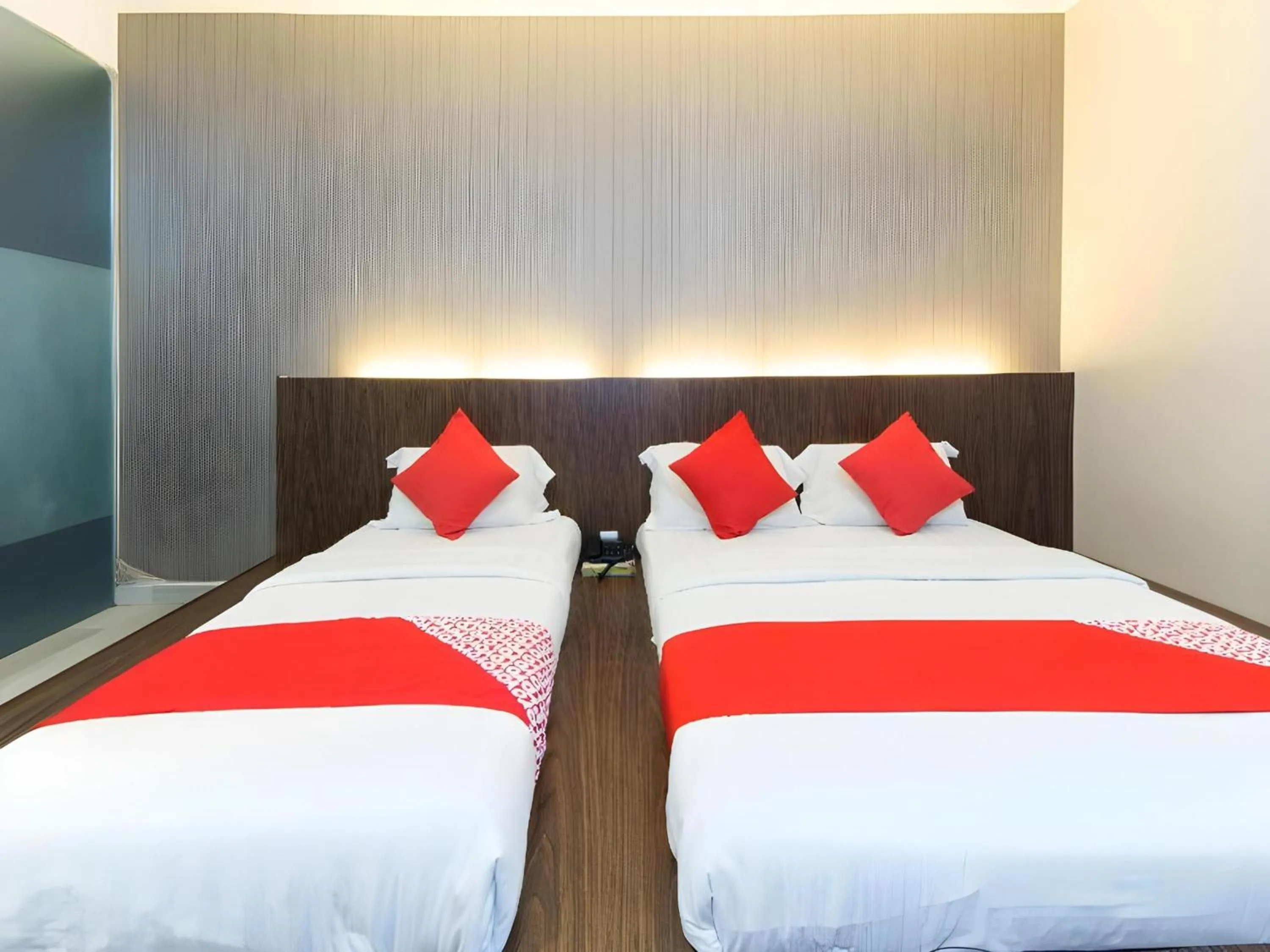 Photo of the whole room, Bed in Hotel O 340 Comfort Hotel