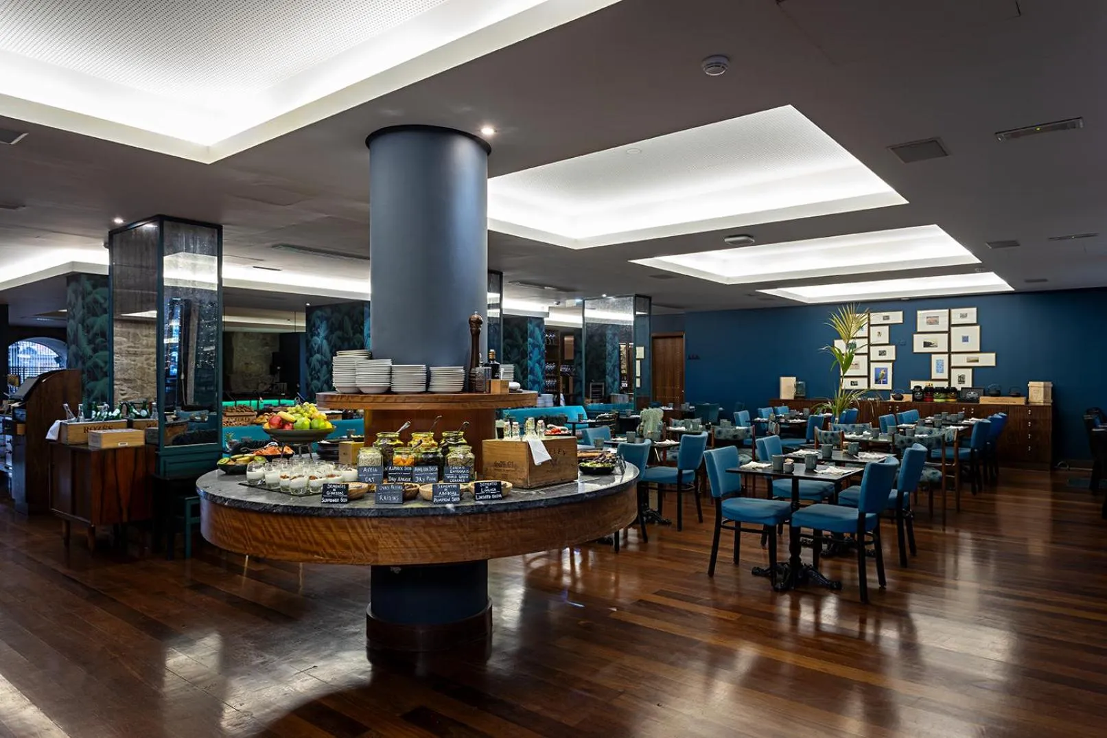 Breakfast in Pestana Vintage Porto Hotel & World Heritage Site