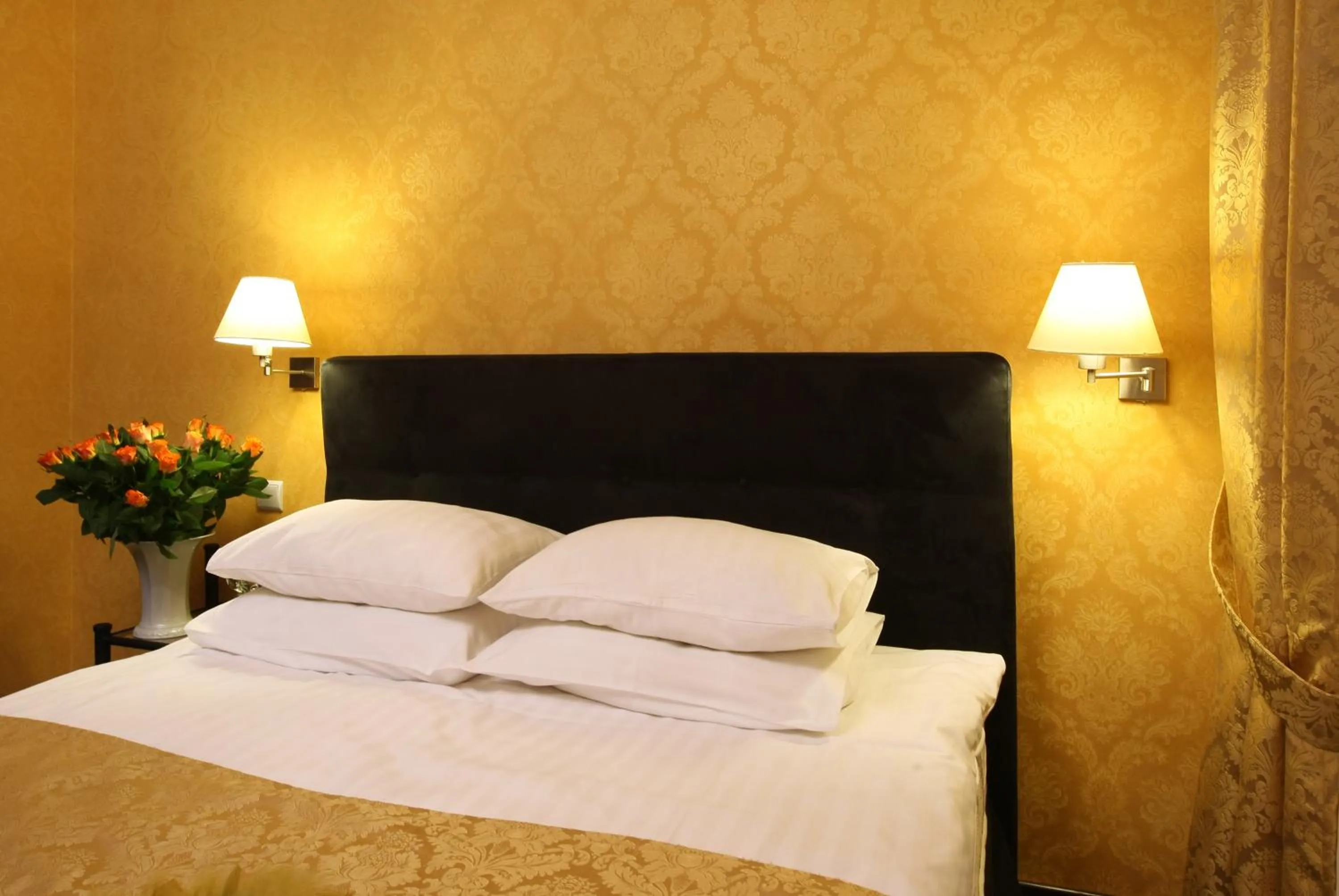 Bedroom, Bed in Hotel Imperium