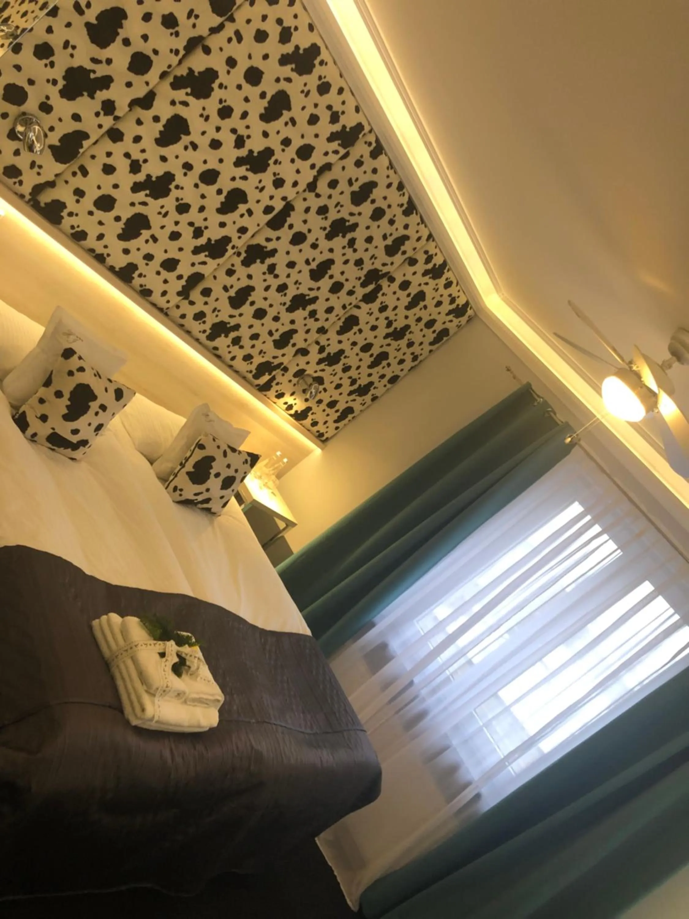 Bed in Hotel Imperium