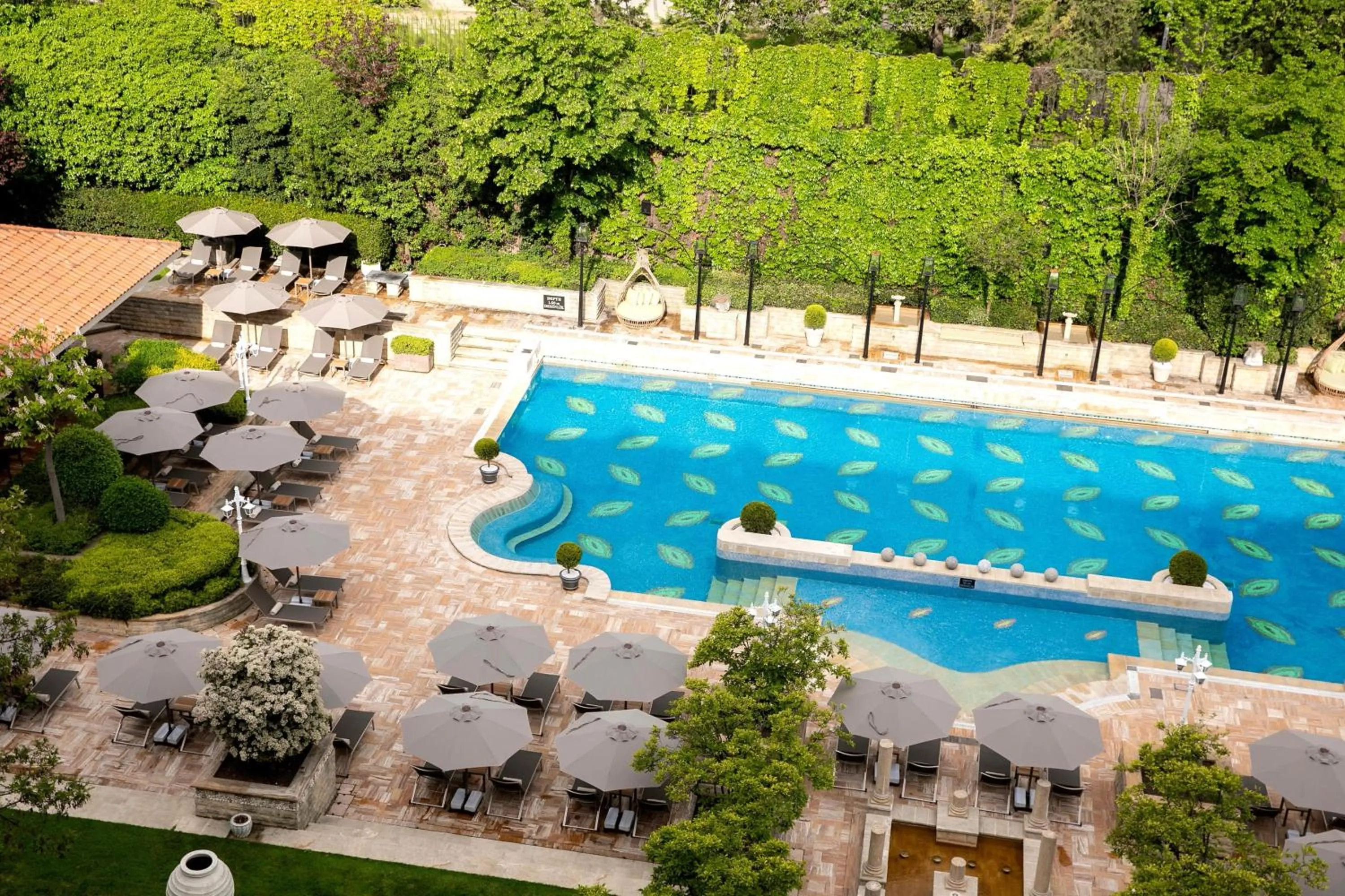 Swimming pool in Grand Hyatt Istanbul