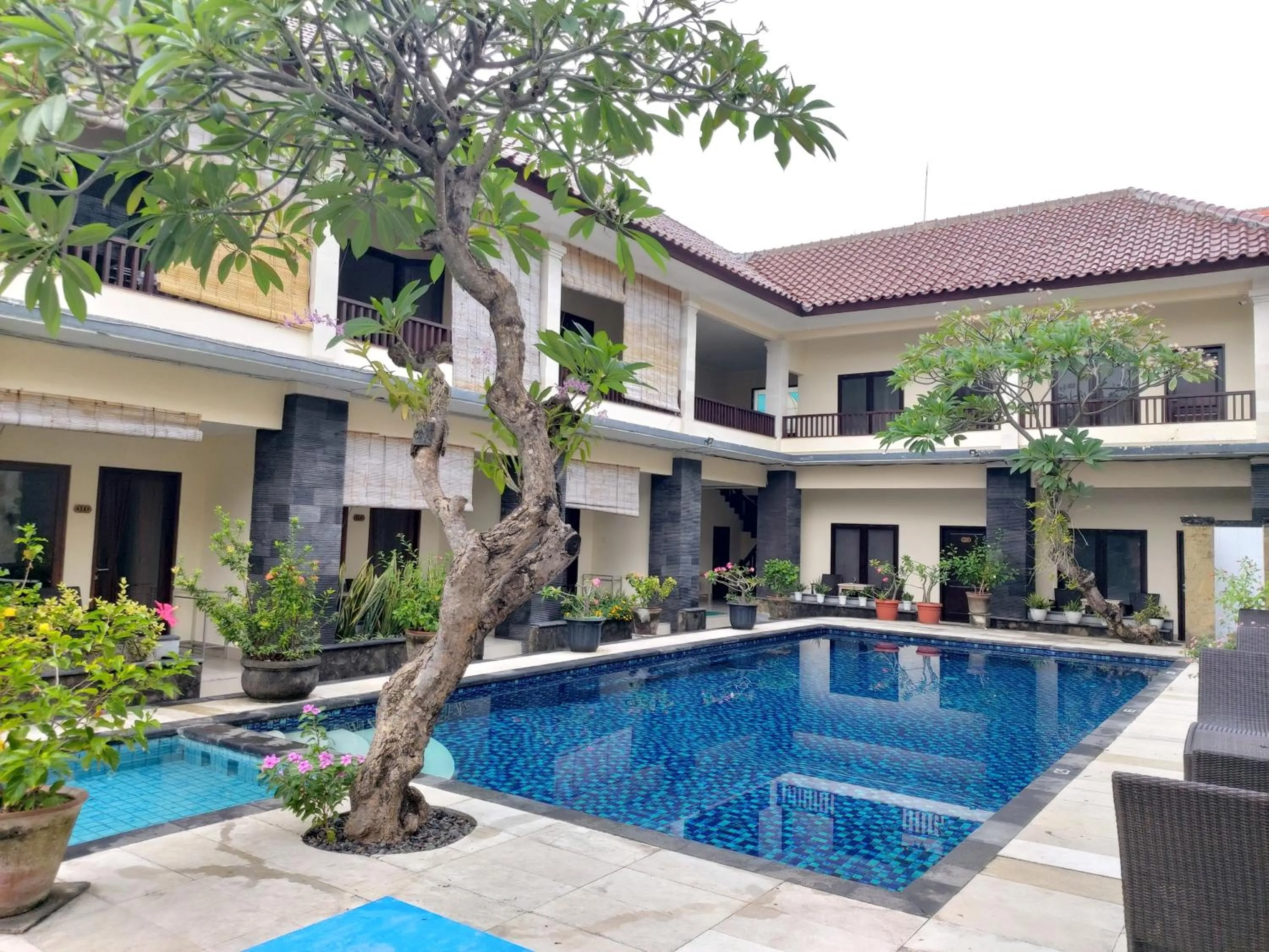 Swimming pool in Radha Bali Hotel