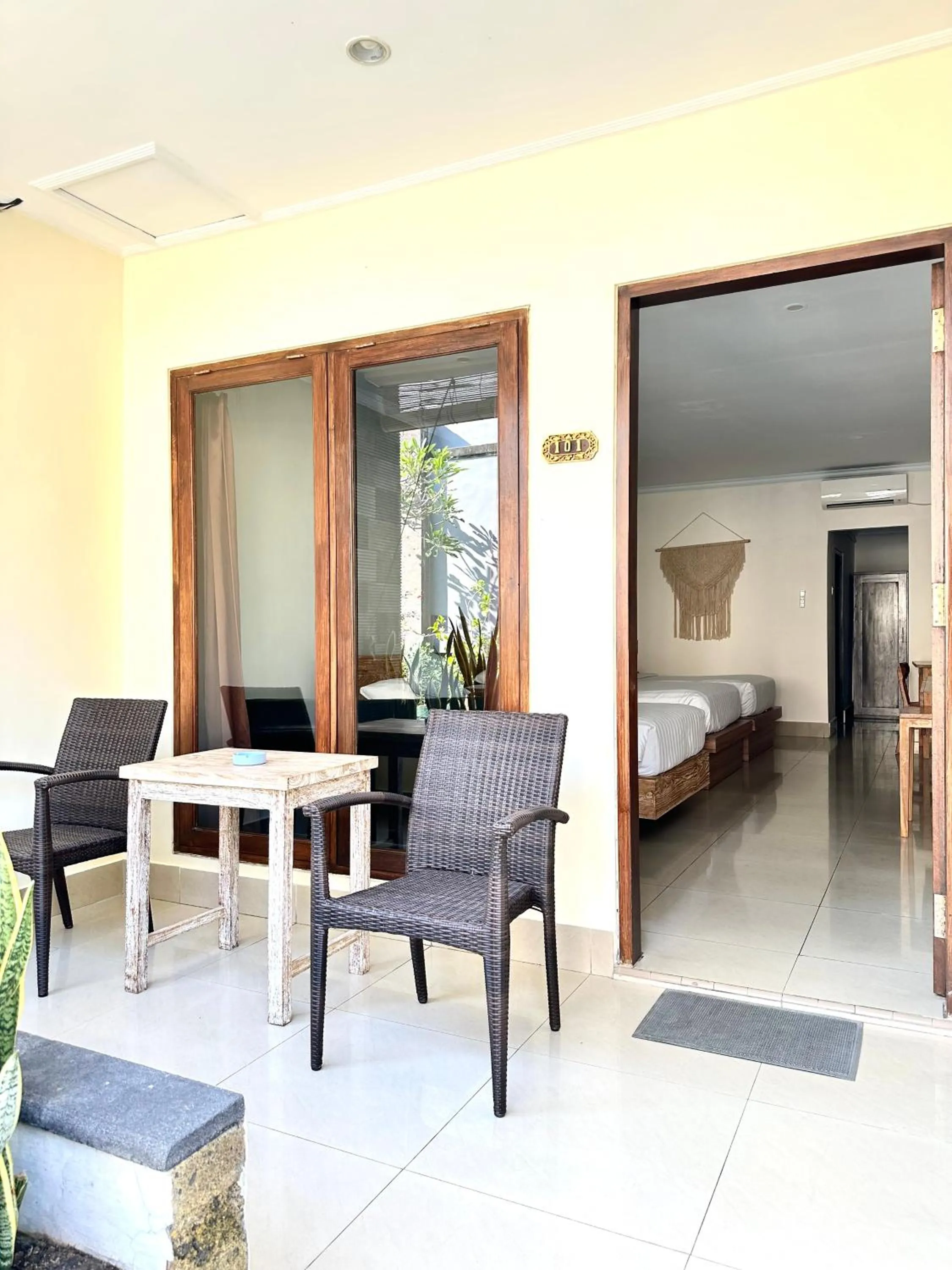 Balcony/Terrace, Bed in Radha Bali Hotel