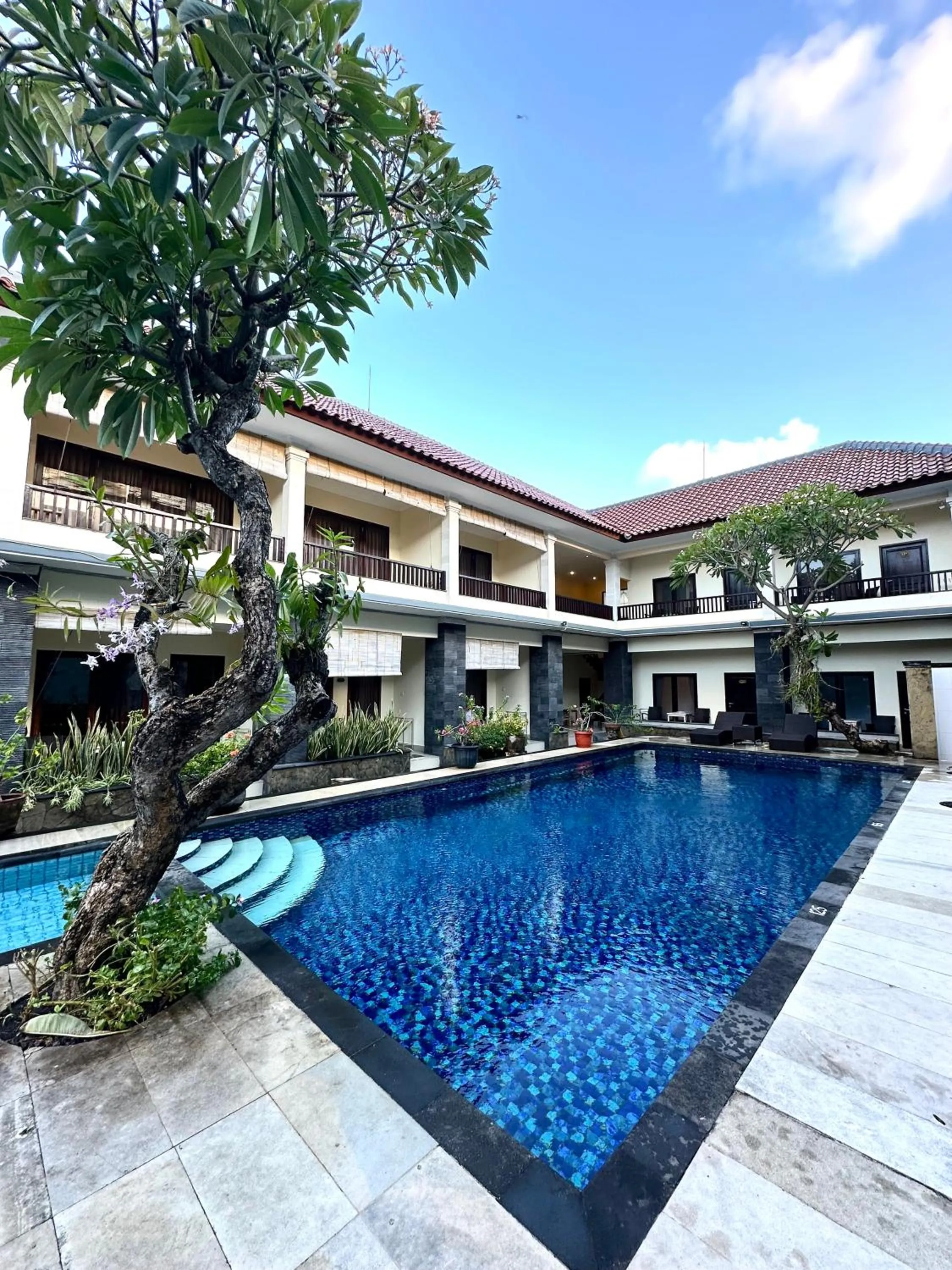 Swimming pool in Radha Bali Hotel