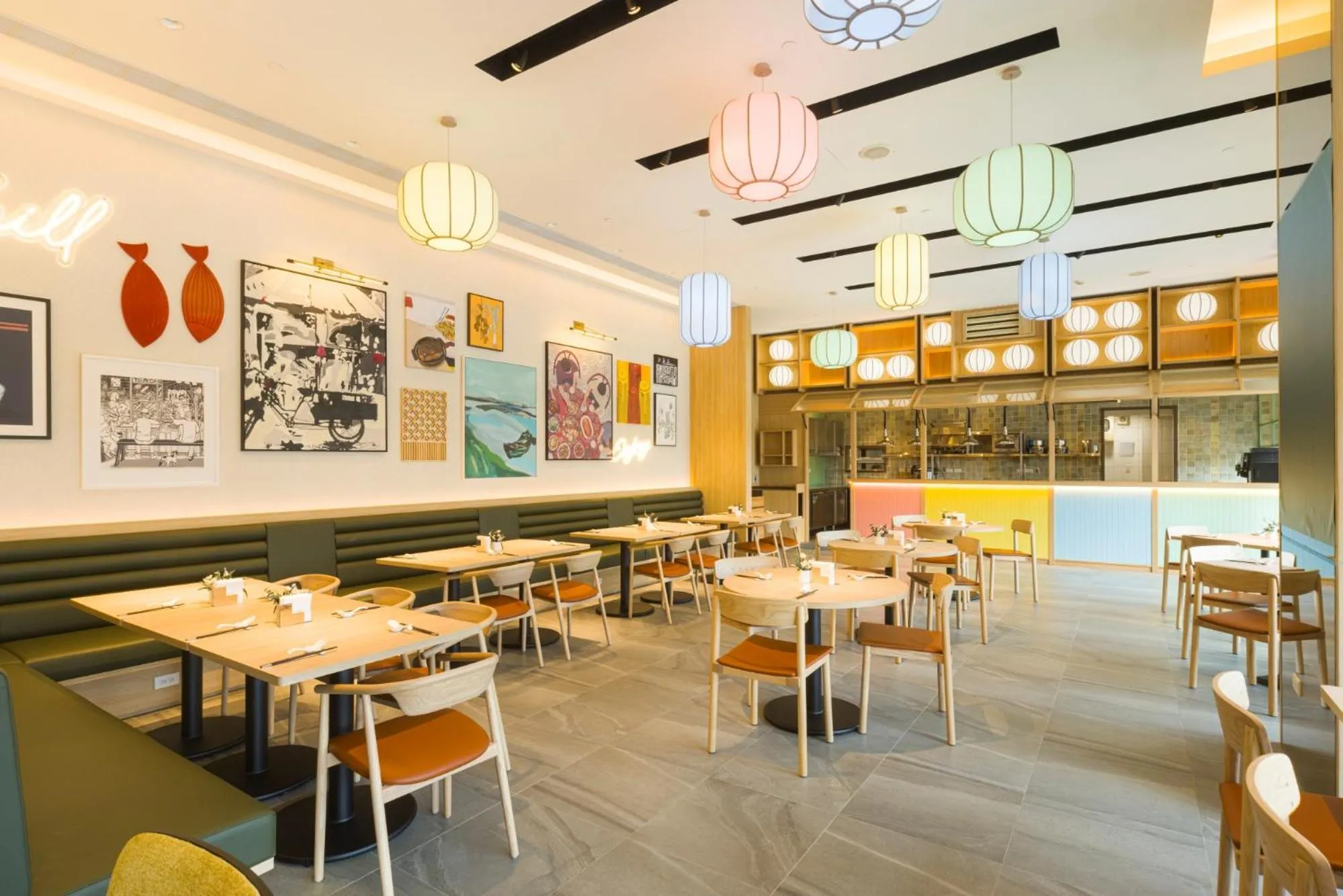 Restaurant/places to eat in Two Tails Hotel Luzhou