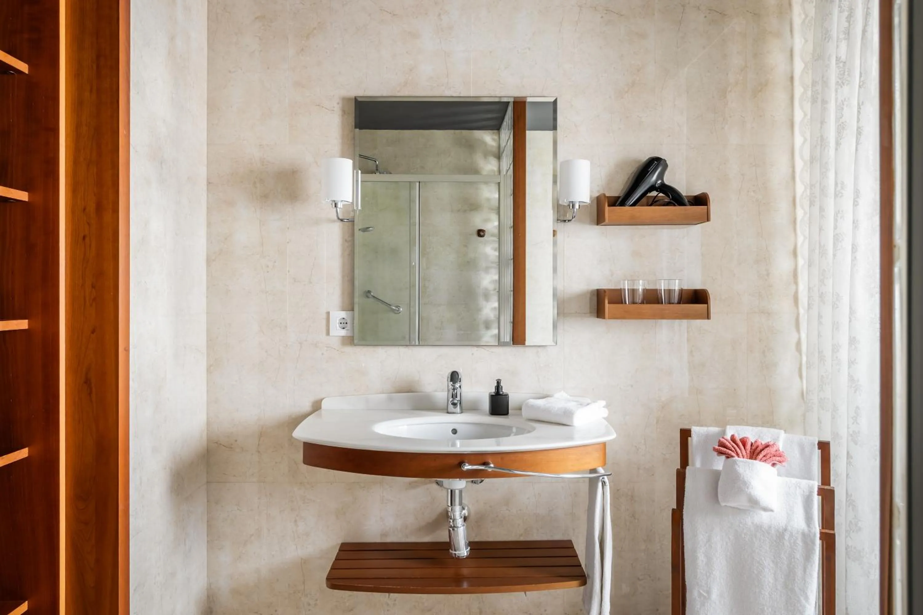 Bathroom in BYPILLOW Villa Lorena Adults Recommended