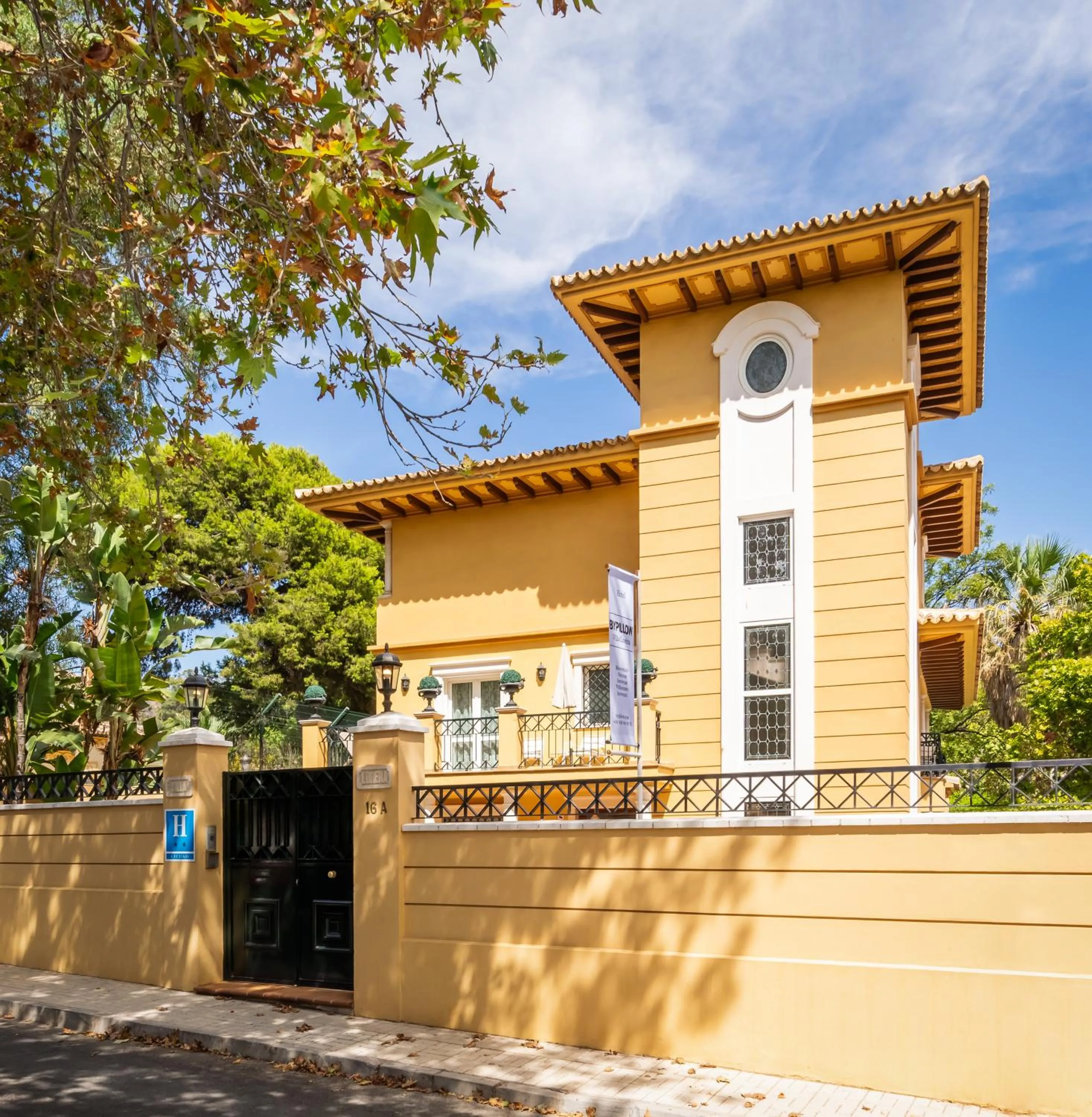 Facade/entrance in BYPILLOW Villa Lorena Adults Recommended