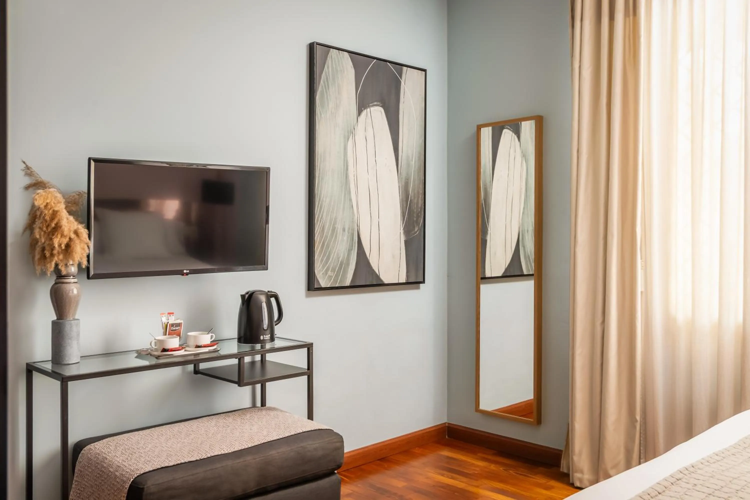 TV and multimedia in BYPILLOW Villa Lorena Adults Recommended