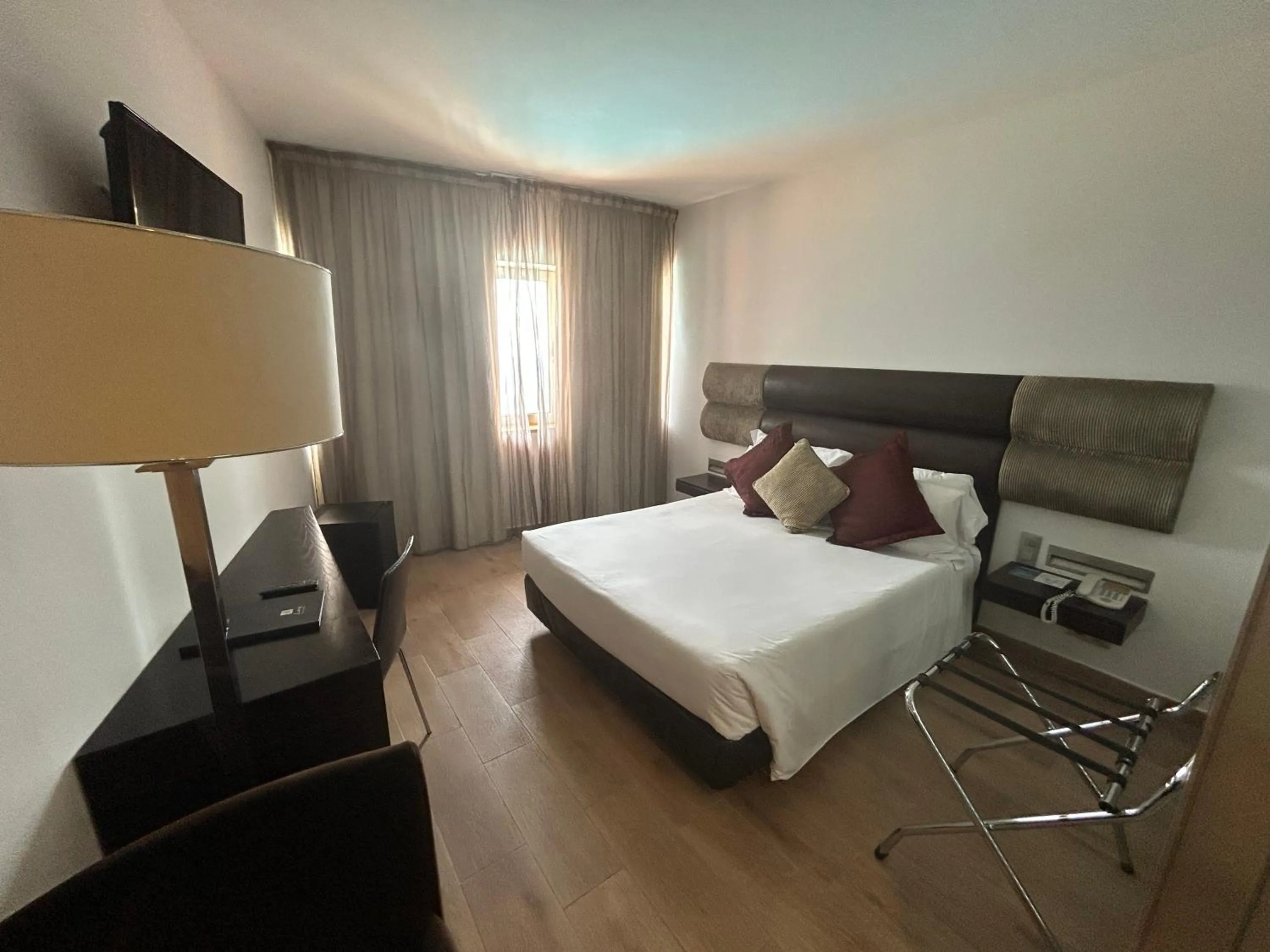 Bedroom in Luna Hotel dos Carqueijais - Serra da Estrela