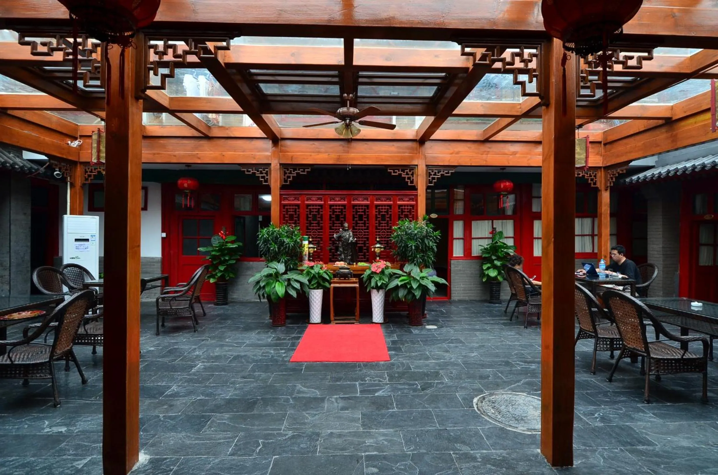 Lounge or bar in Qianmen Courtyard Hotel