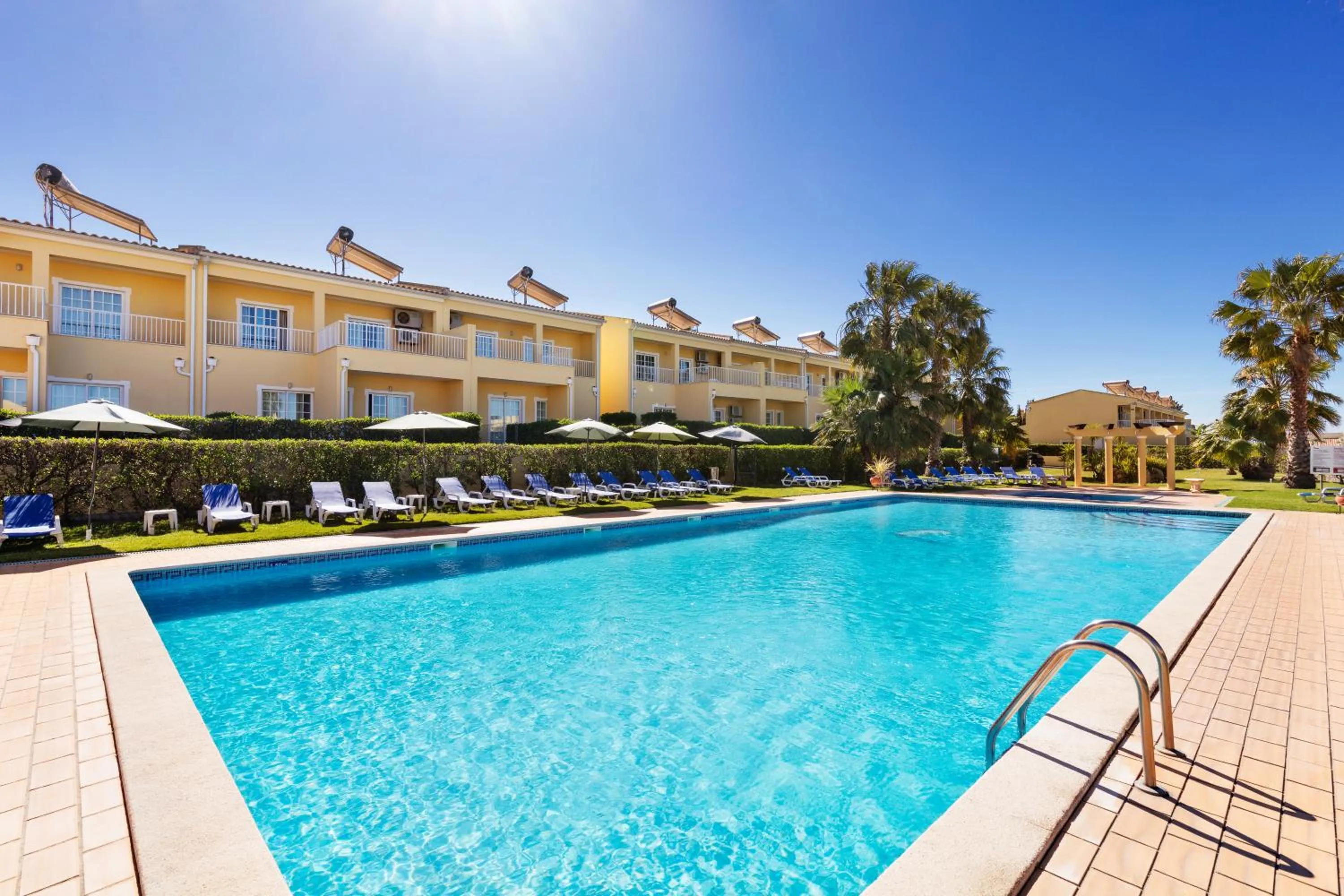 Swimming pool in Villas Barrocal